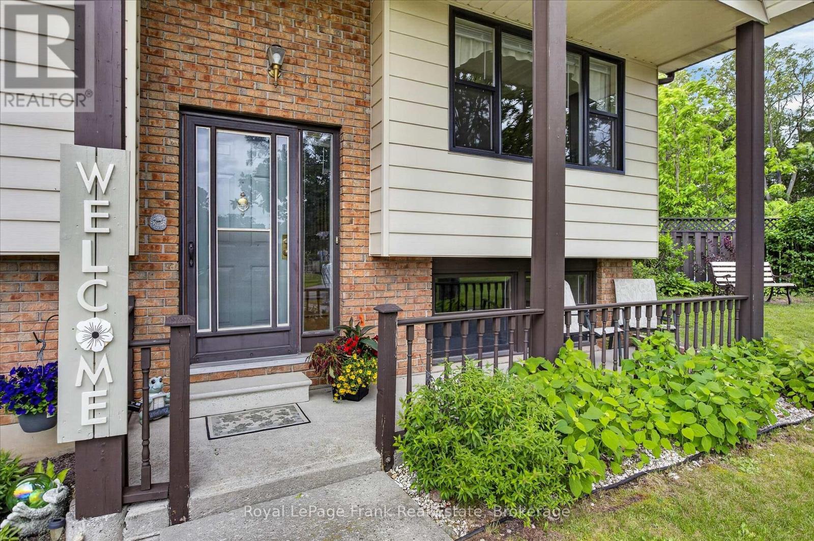 18 Redwood Court, Peterborough (Monaghan Ward 2), Ontario  K9K 1M5 - Photo 3 - X13451096