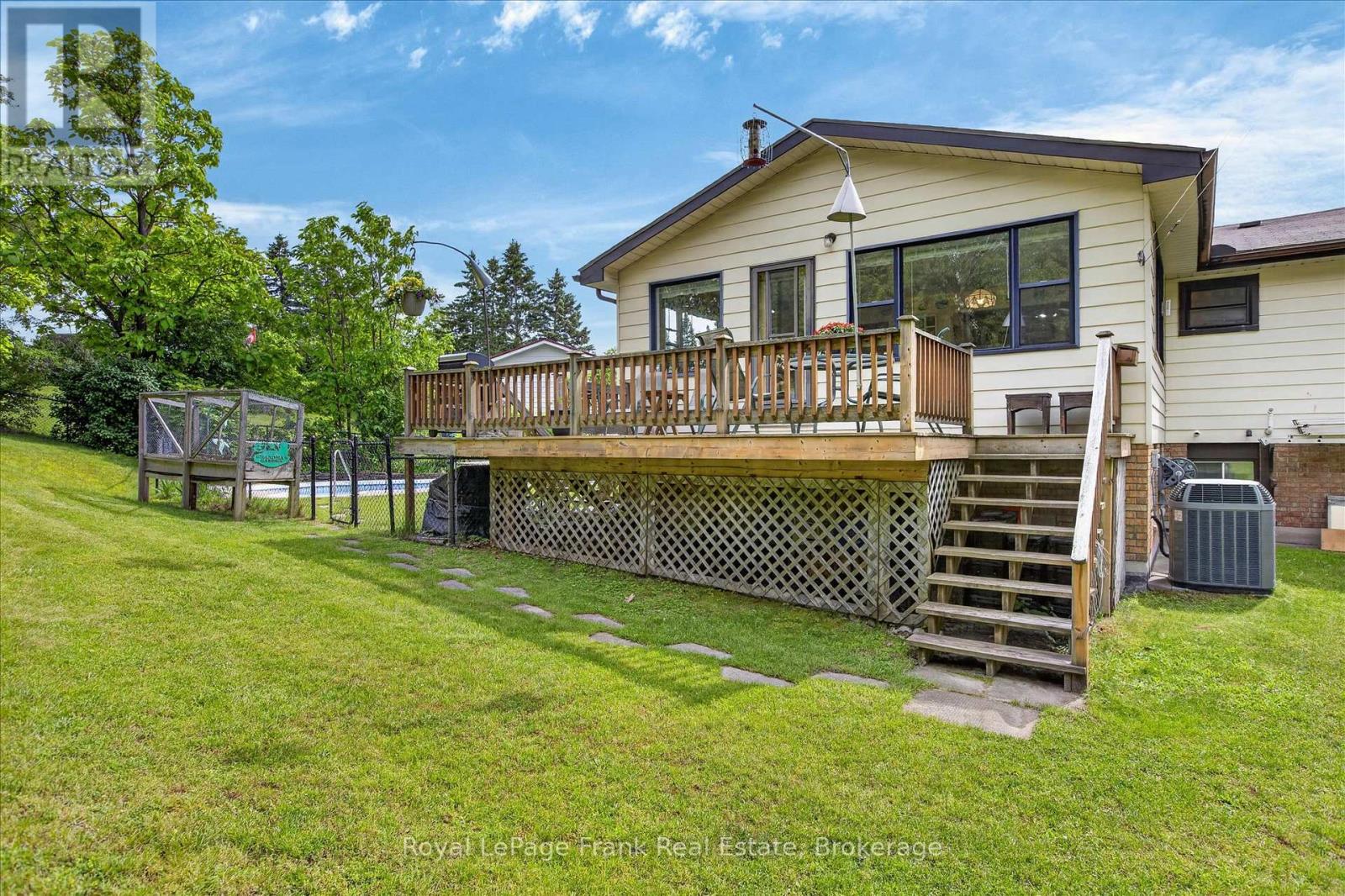 18 Redwood Court, Peterborough (Monaghan Ward 2), Ontario  K9K 1M5 - Photo 30 - X13451096