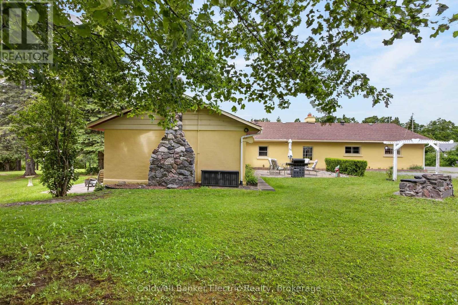 97 County Rd 4 Road, Douro-Dummer, Ontario  K9L 1V5 - Photo 2 - X13451768