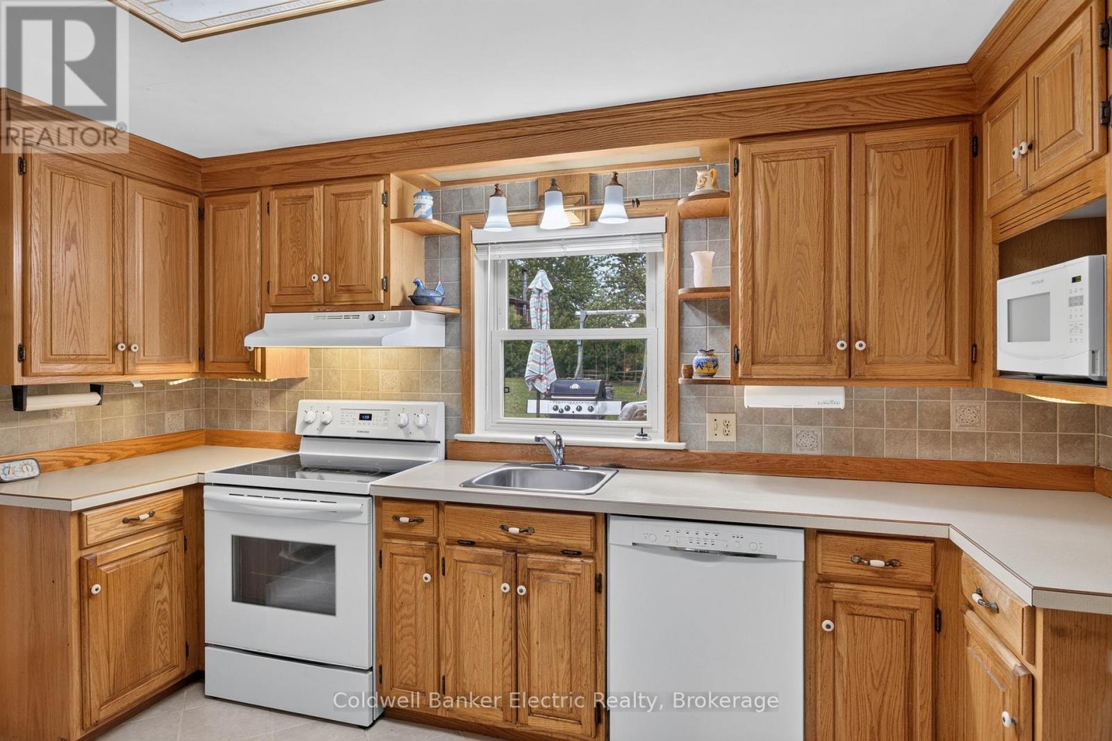 97 County Rd 4 Road, Douro-Dummer, Ontario  K9L 1V5 - Photo 6 - X13451768