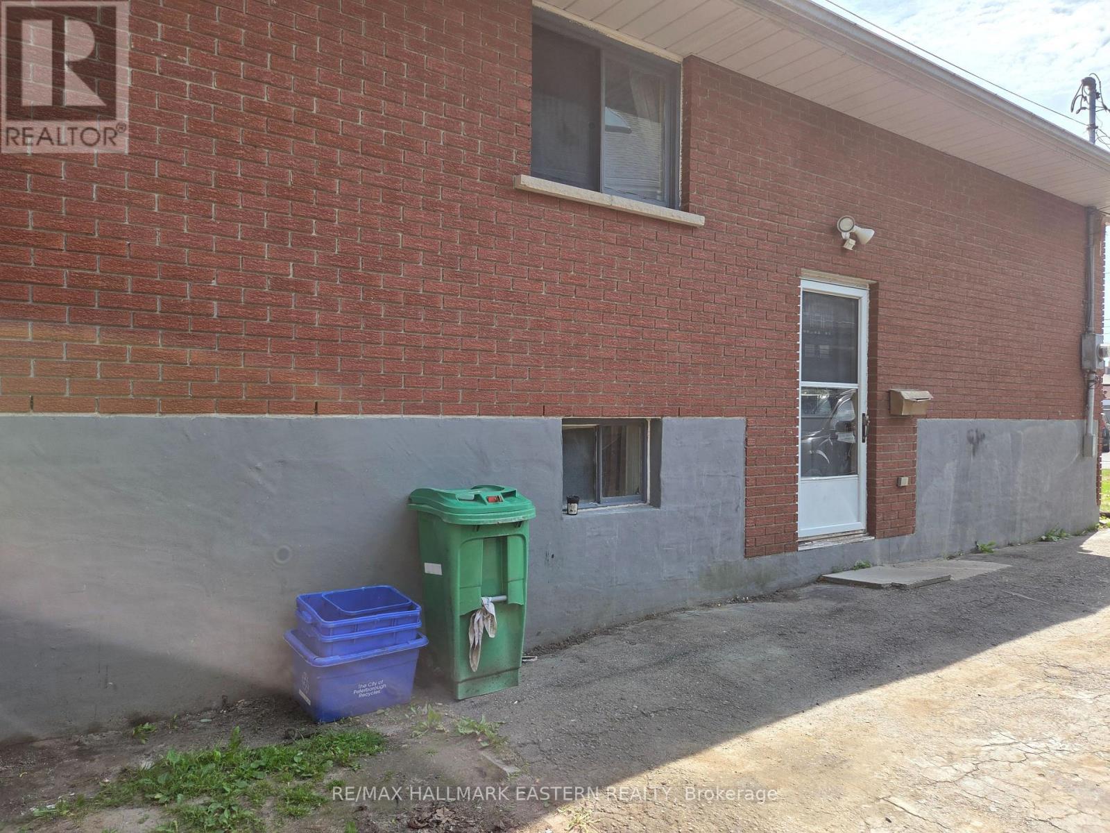 618 Donegal Street, Peterborough (Town Ward 3), Ontario  K9H 4M5 - Photo 14 - X13452180
