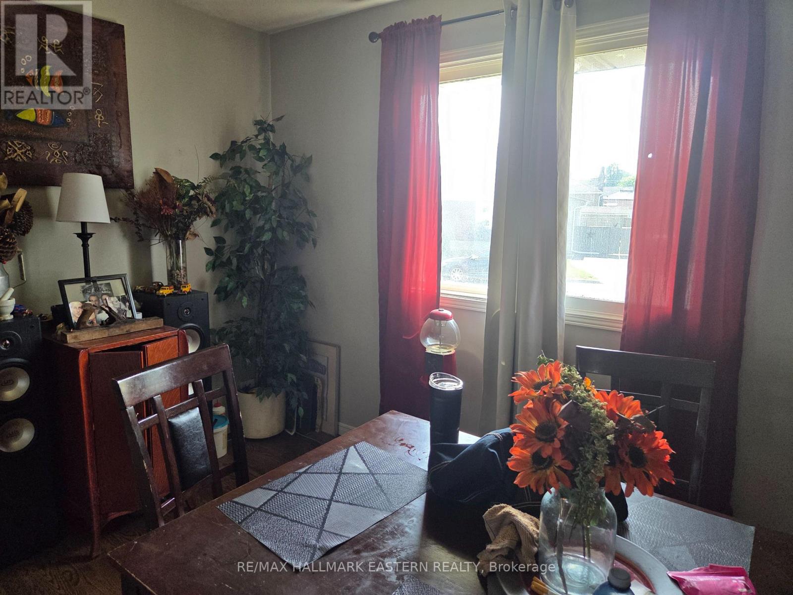 618 Donegal Street, Peterborough (Town Ward 3), Ontario  K9H 4M5 - Photo 4 - X13452180