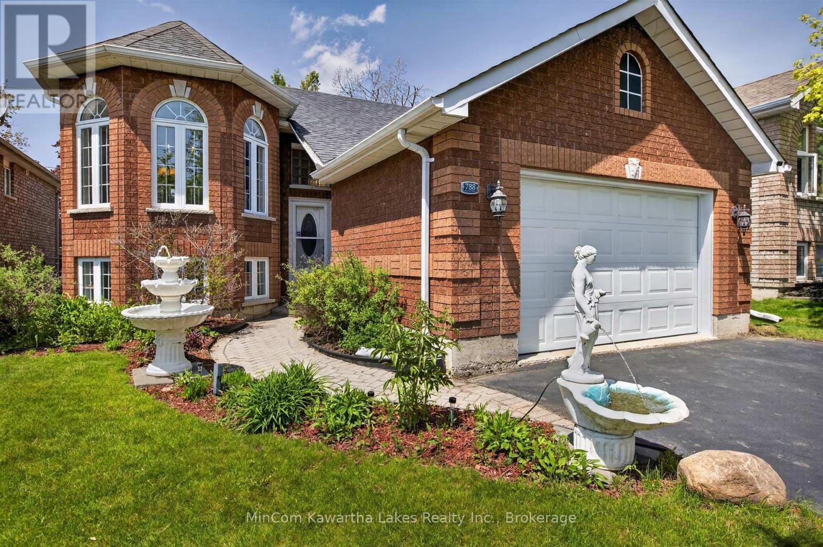 788 Hemlock Street, Peterborough (Northcrest Ward 5), Ontario  K9H 7P2 - Photo 5 - X13452248