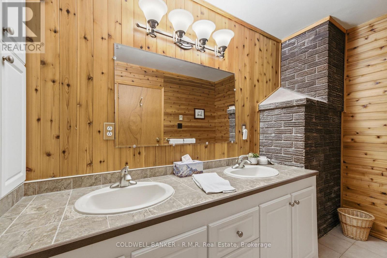 207 Hall Drive, Trent Lakes, Ontario  K0L 1J0 - Photo 23 - X13452456