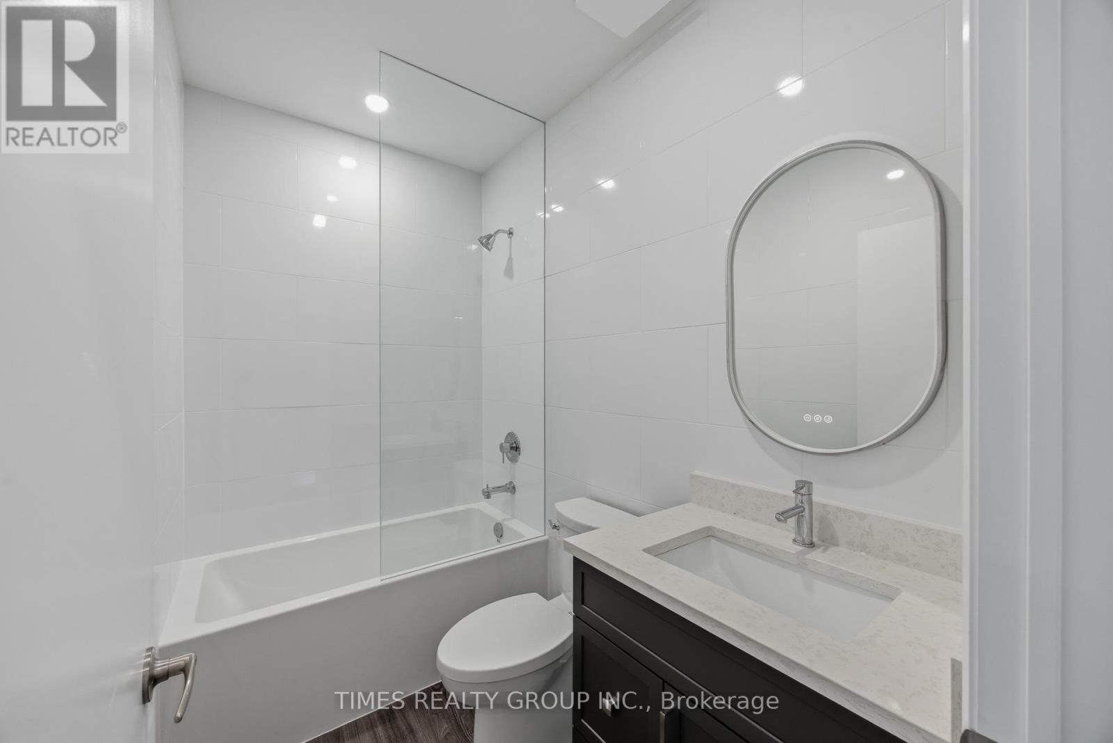 202 - 369 Hunter Street W, Peterborough (Town Ward 3), Ontario  K9H 2M5 - Photo 6 - X13452352
