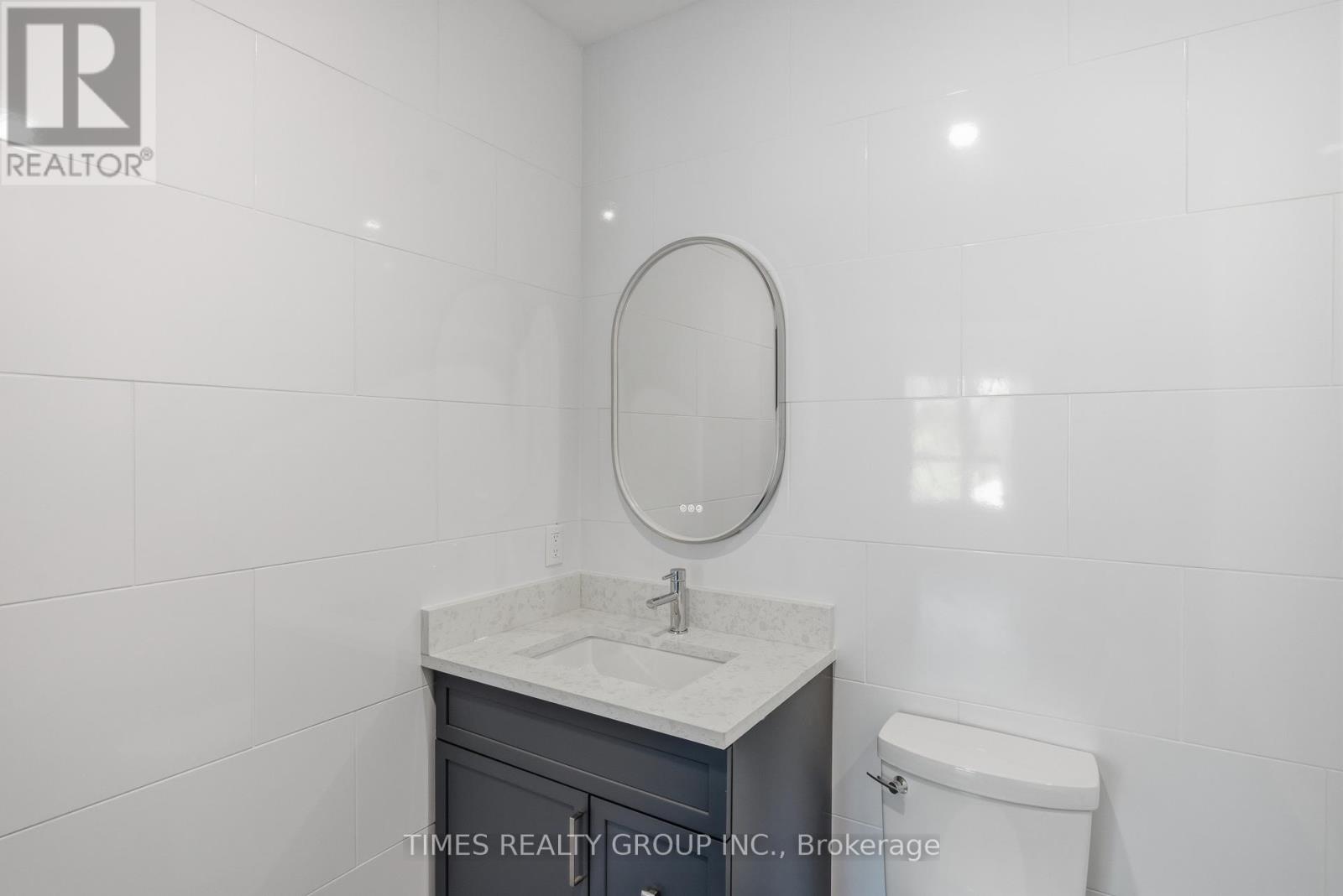 203 - 369 Hunter Street W, Peterborough (Town Ward 3), Ontario  K9H 2M5 - Photo 4 - X13452412