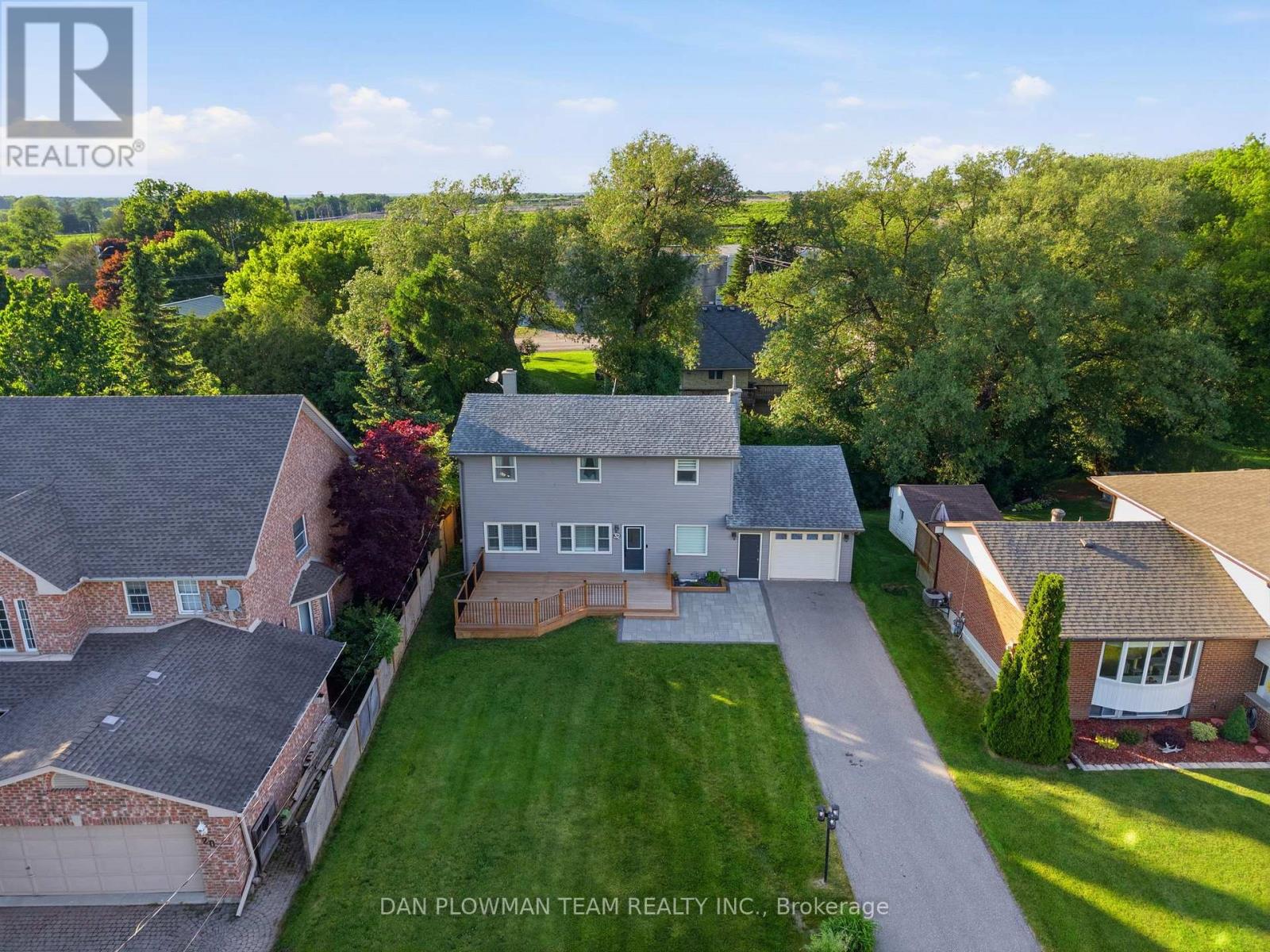 32 Andrew Street, Clarington (Newcastle), Ontario  L1B 1J3 - Photo 3 - E13452744