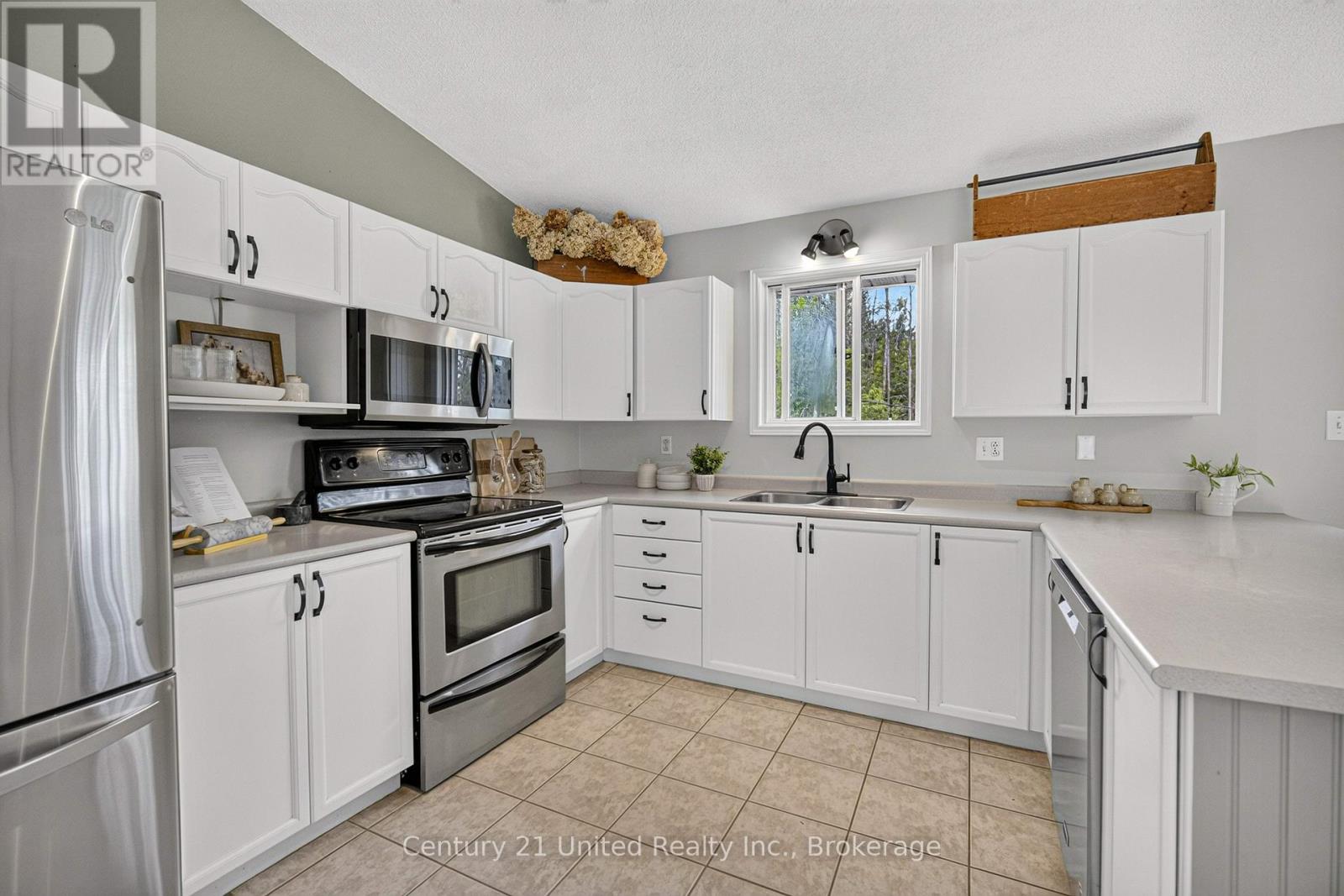 45 Peace Road, Kawartha Lakes (Ops), Ontario  K0L 2X0 - Photo 9 - X13452966