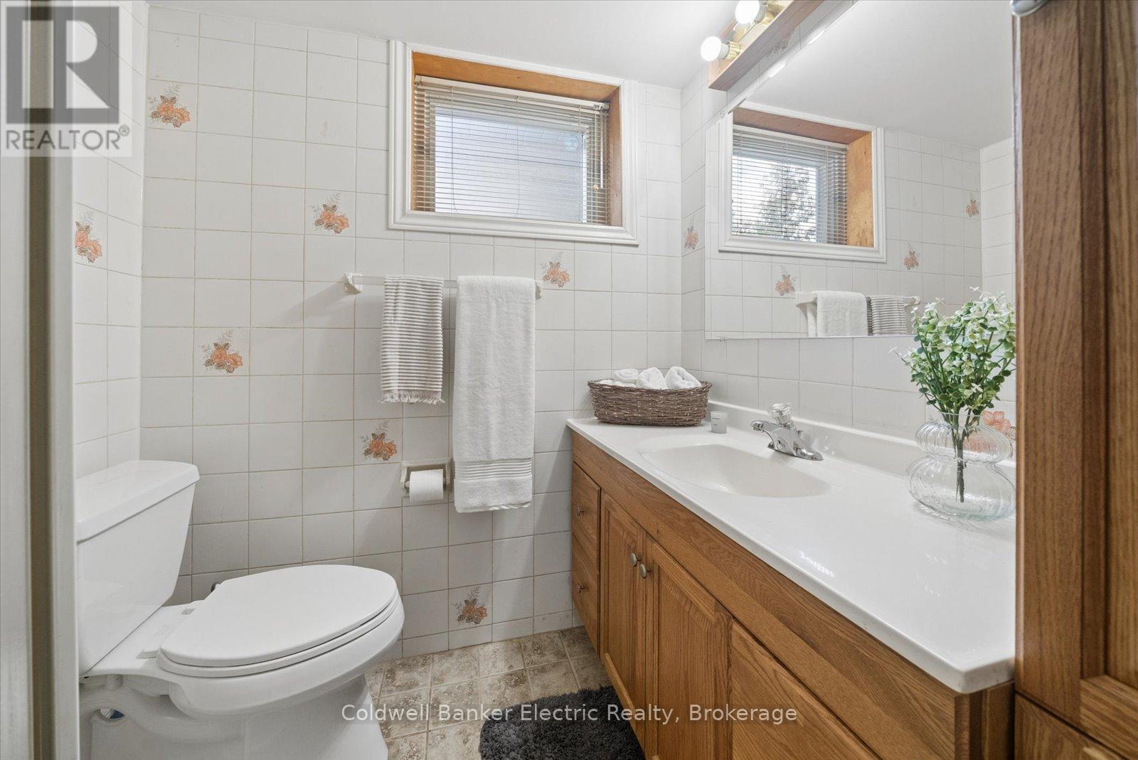 1497 Mayfair Avenue, Peterborough (Monaghan Ward 2), Ontario  K9J 6T3 - Photo 35 - X13453672