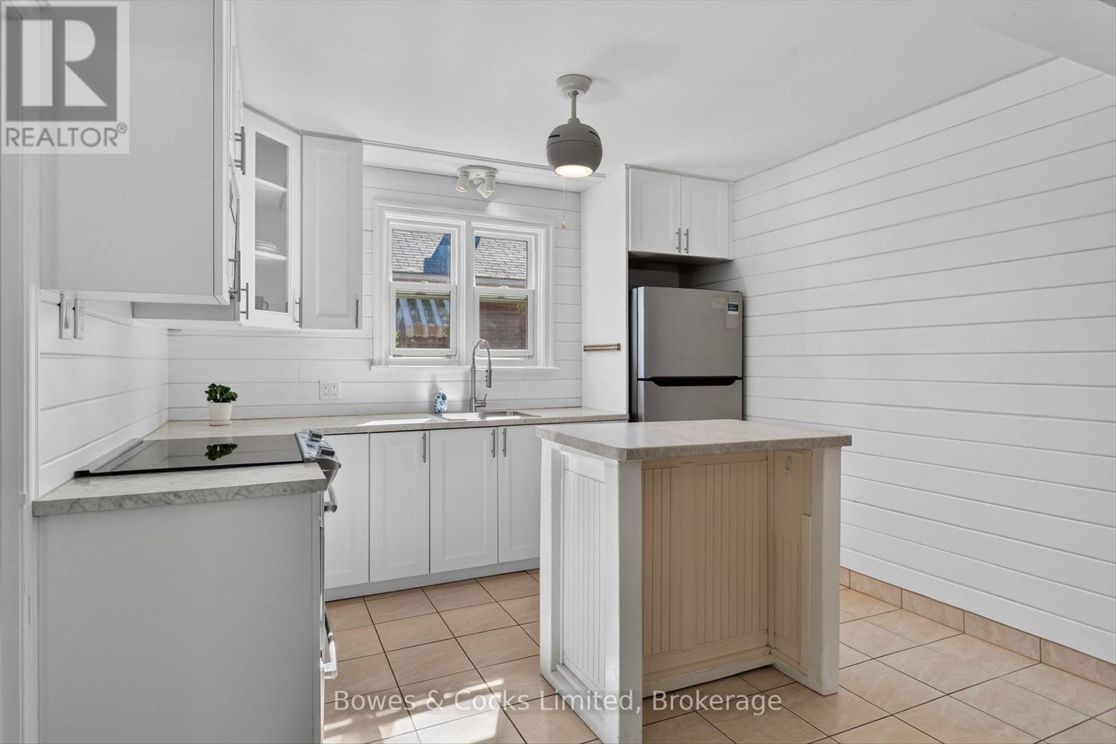 571 O'connell Road, Peterborough (Otonabee Ward 1), Ontario  K9J 4E2 - Photo 11 - X13455112