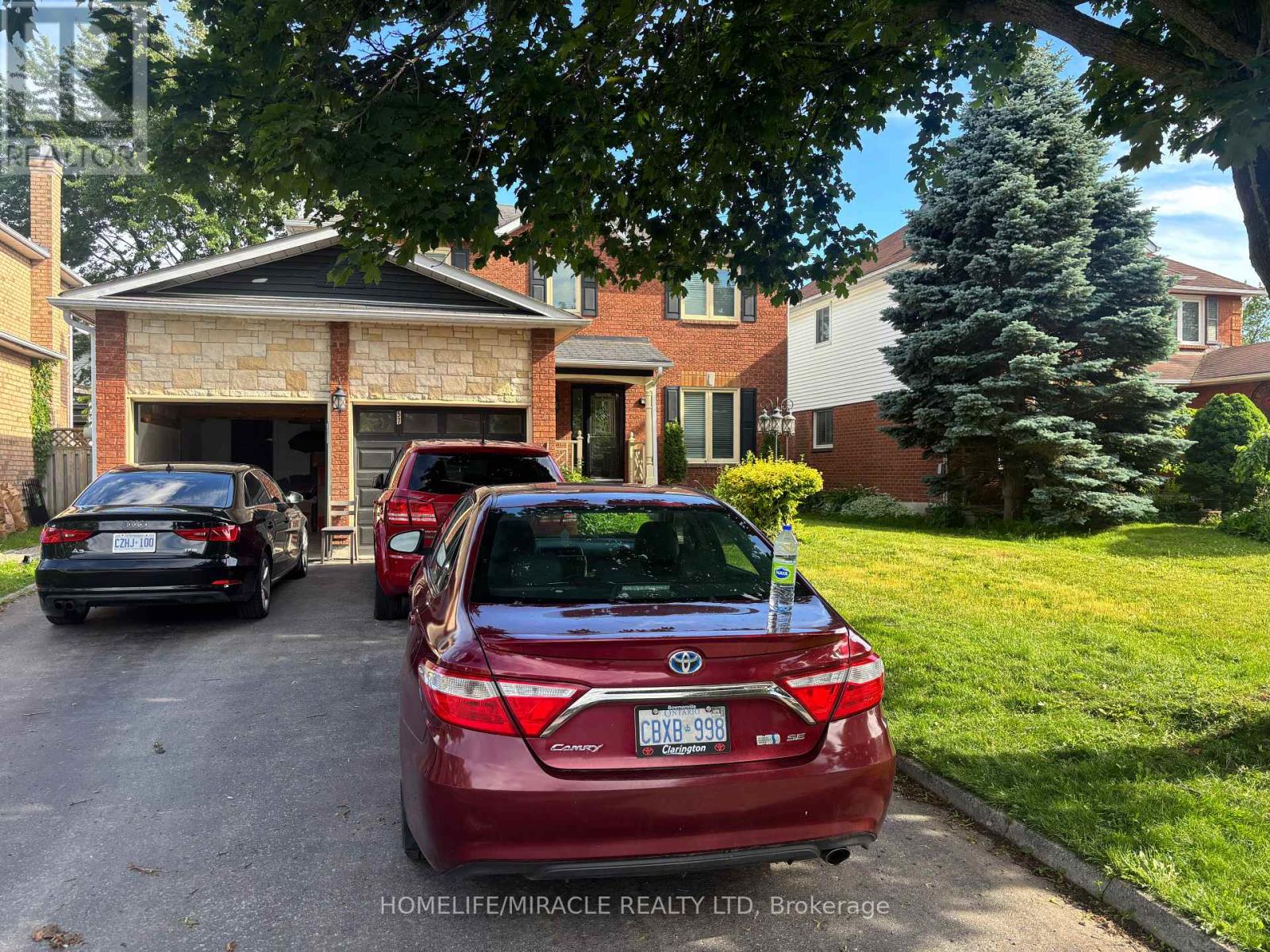 57 Rutherford Drive, Clarington (Newcastle), Ontario  L1B 1G6 - Photo 2 - E13455126