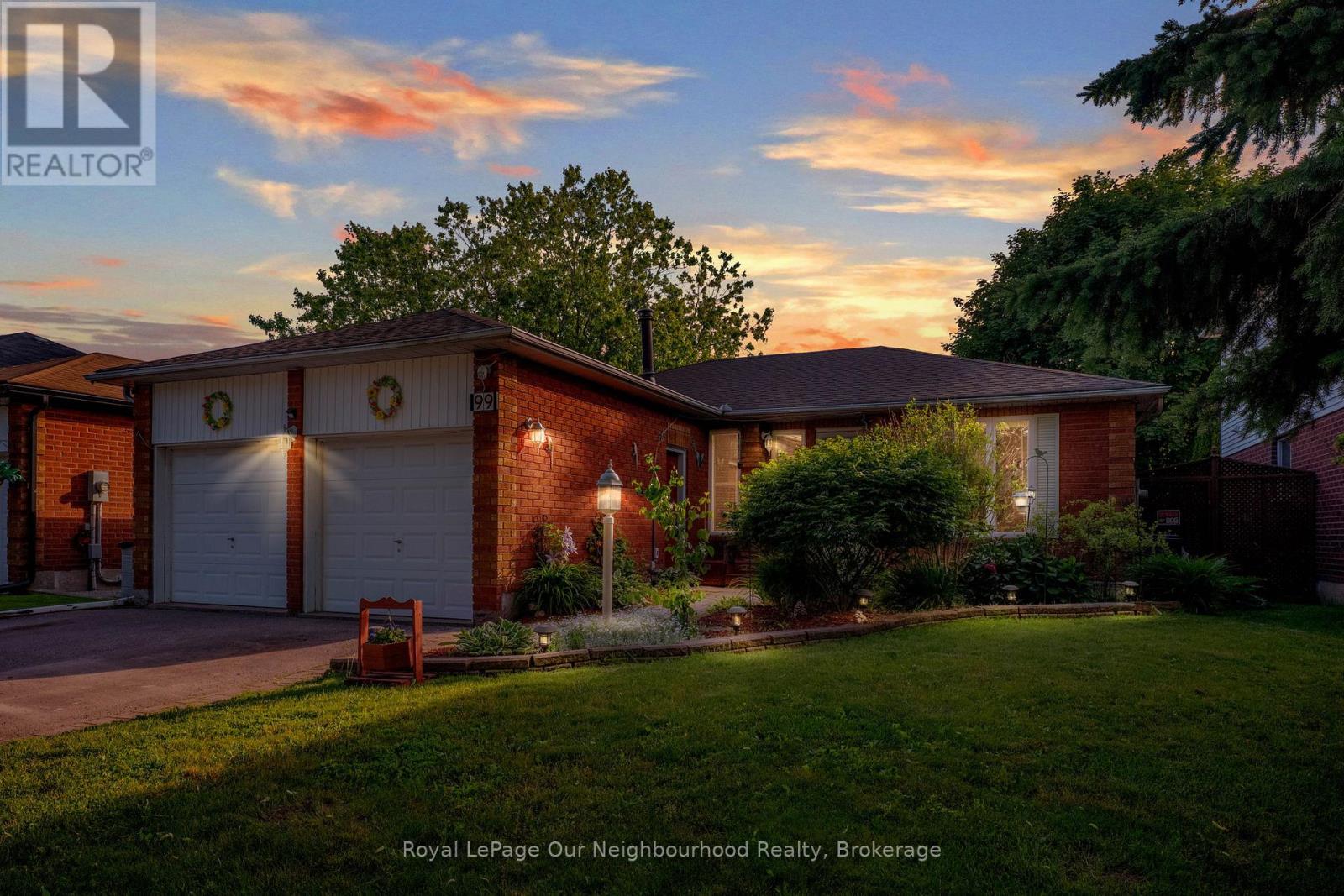 99 Foster Creek Drive, Clarington (Newcastle), Ontario  L1B 1G5 - Photo 2 - E13456874