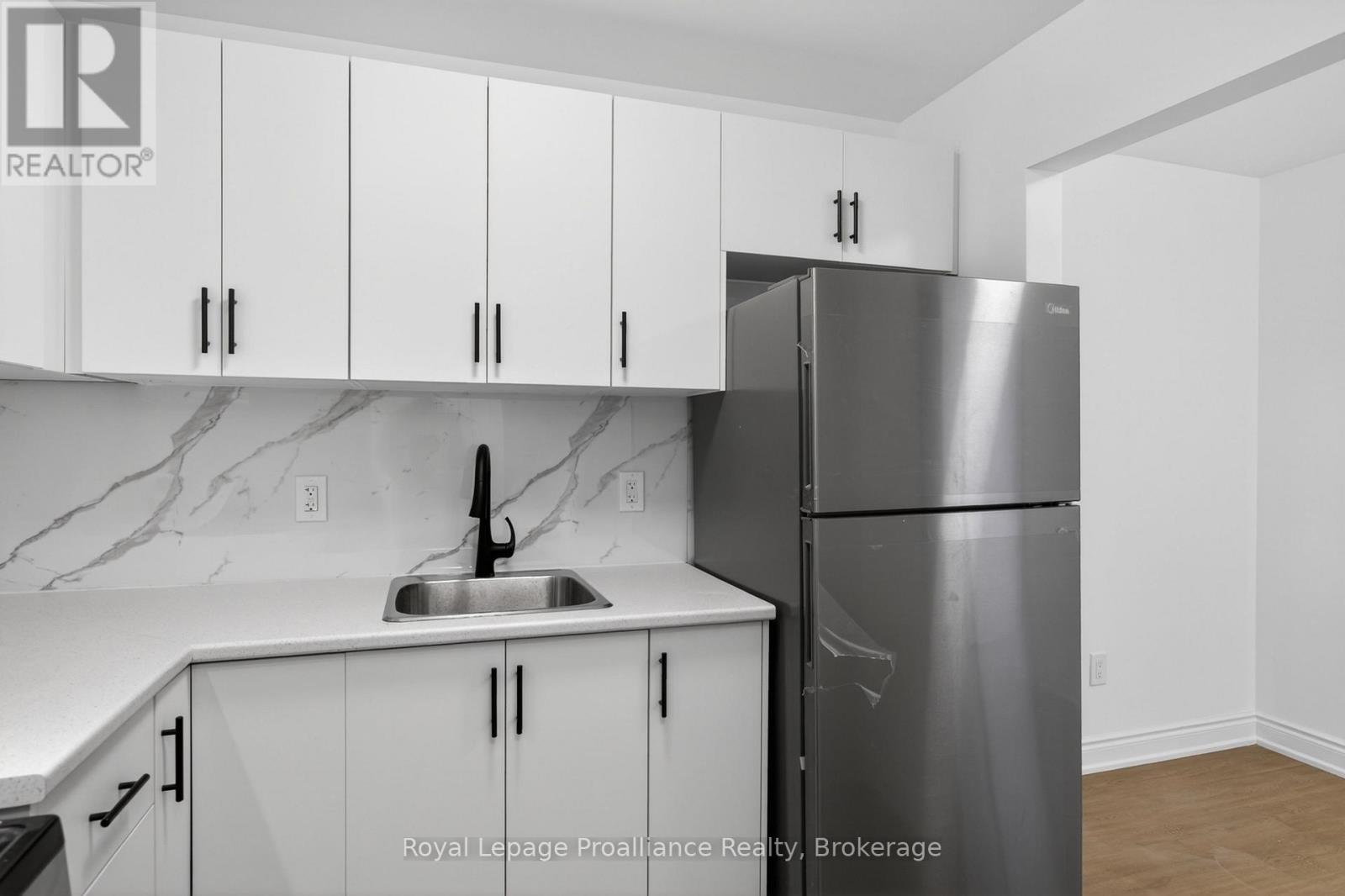 #4 - 171 Hazlitt Street, Peterborough (Ashburnham Ward 4), Ontario  K9H 1L8 - Photo 6 - X13458366