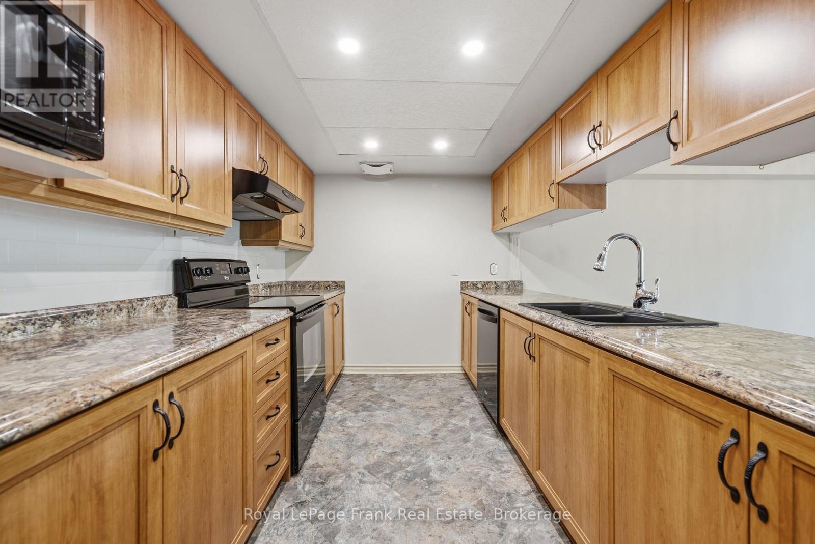 110 - 51 Rivermill Boulevard, Kawartha Lakes (Lindsay), Ontario  K9V 6E8 - Photo 19 - X13458592