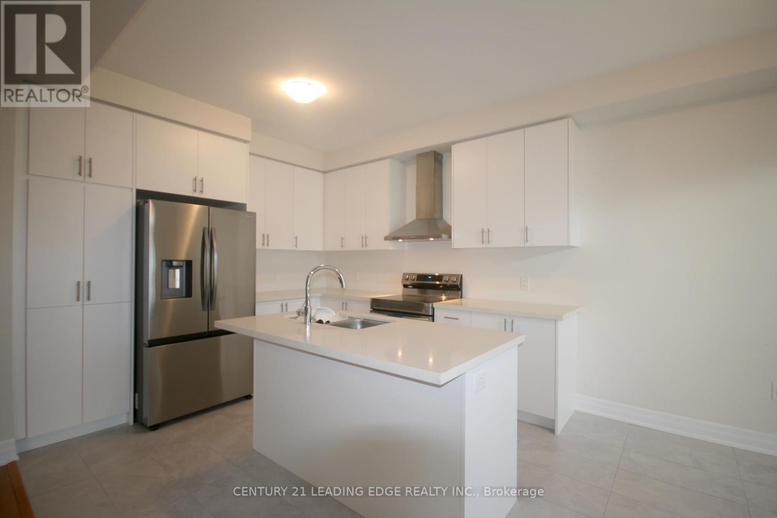 39 Ed Ewert Avenue, Clarington (Newcastle), Ontario  L1B 1G9 - Photo 9 - E13458534