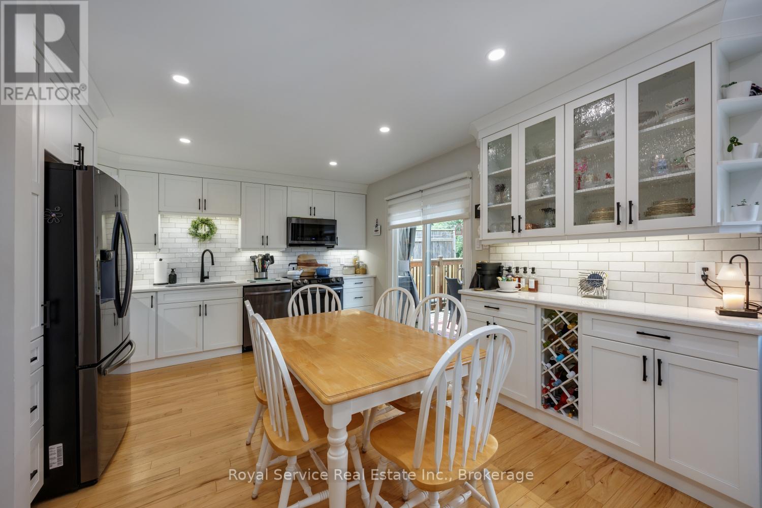 900 Stewart Drive, Peterborough (Ashburnham Ward 4), Ontario  K9J 7R4 - Photo 10 - X13459412