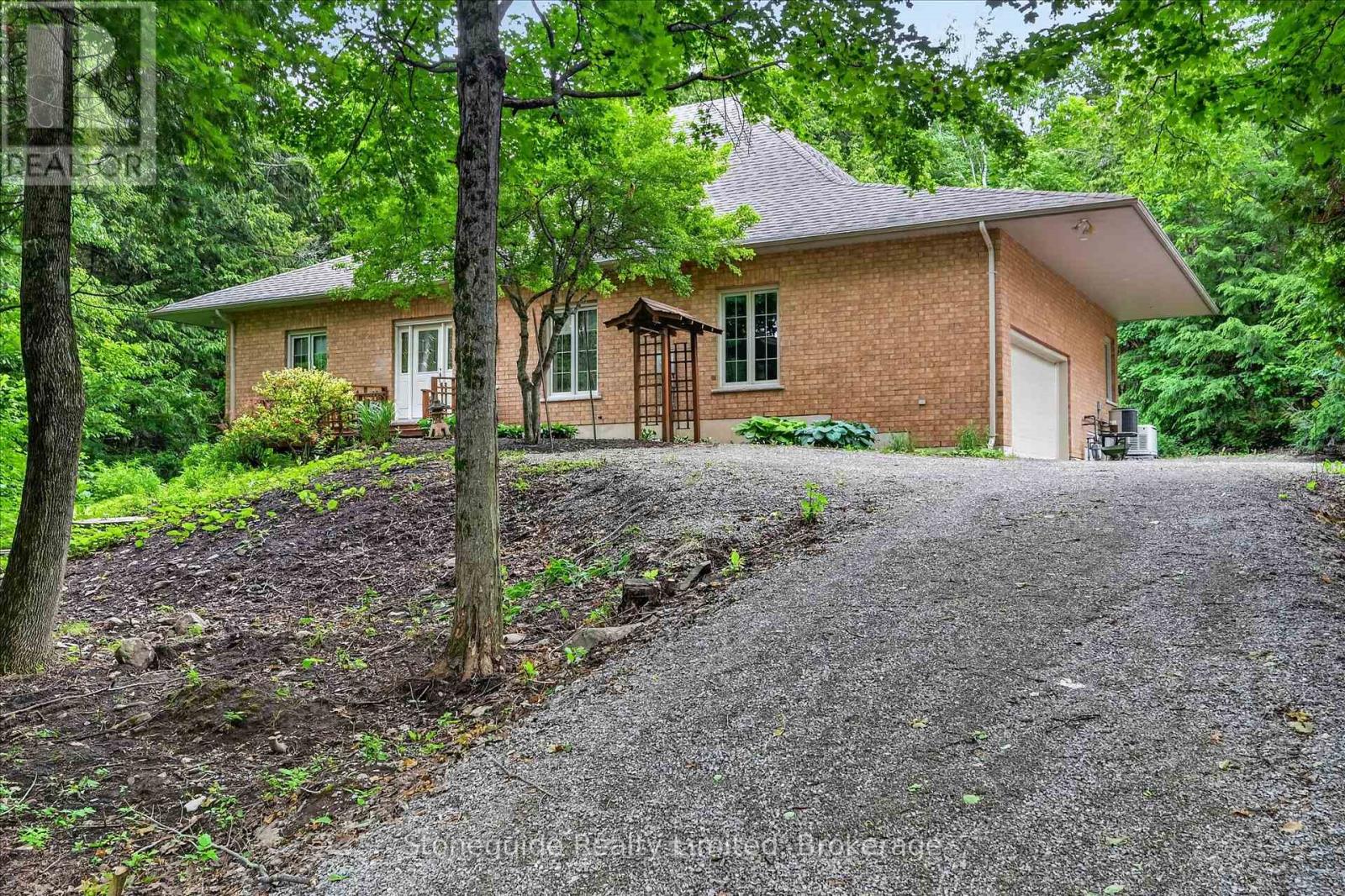761 CEDARHURST DRIVE, selwyn, Ontario