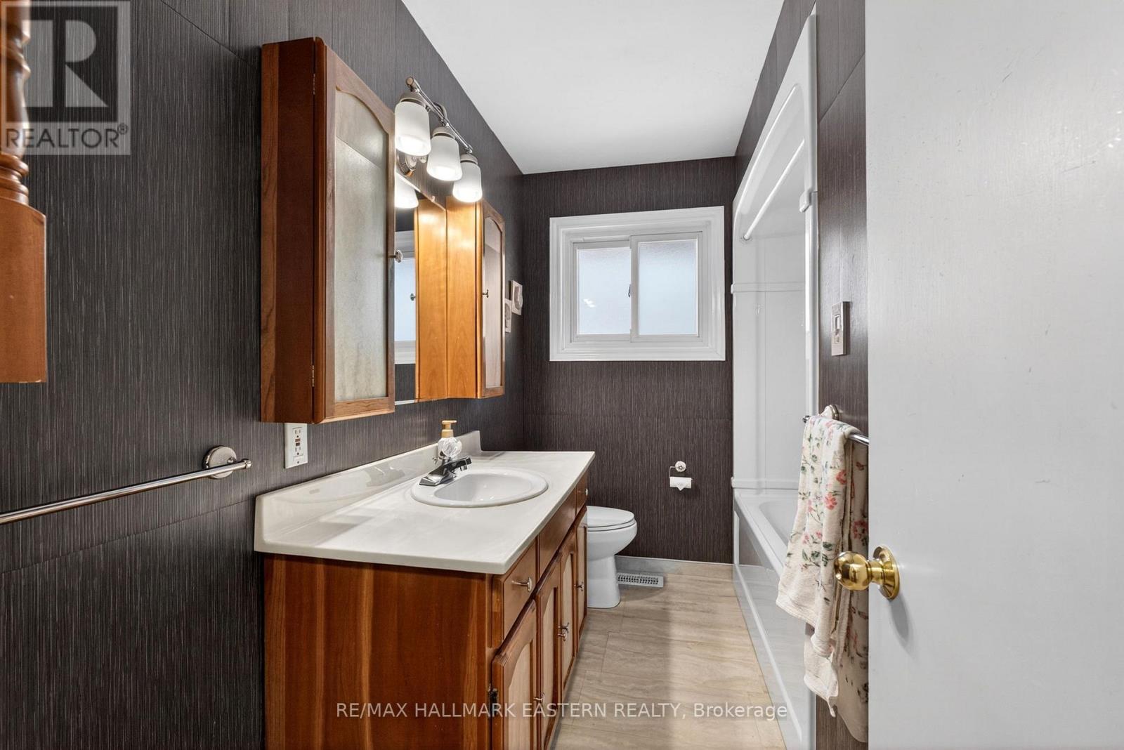 47 Springbrook Drive, Peterborough (Monaghan Ward 2), Ontario  K9J 1L3 - Photo 23 - X13460296