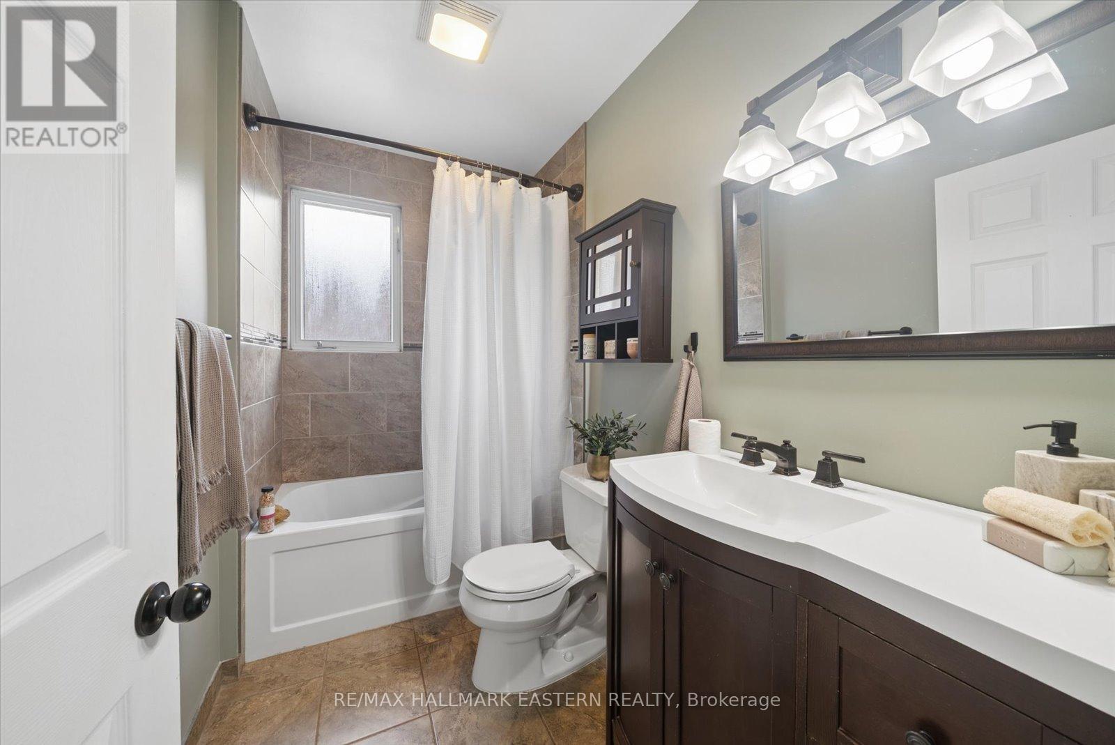 522 King George Street, Peterborough (Otonabee Ward 1), Ontario  K9J 1S4 - Photo 19 - X13460348