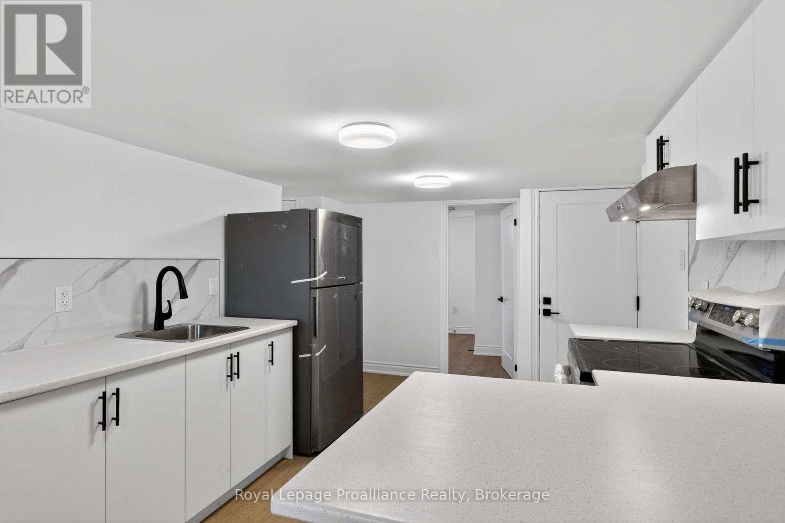 6 - 171 Hazlitt Street, Peterborough (Ashburnham Ward 4), Ontario  K9H 1L8 - Photo 4 - X13460376