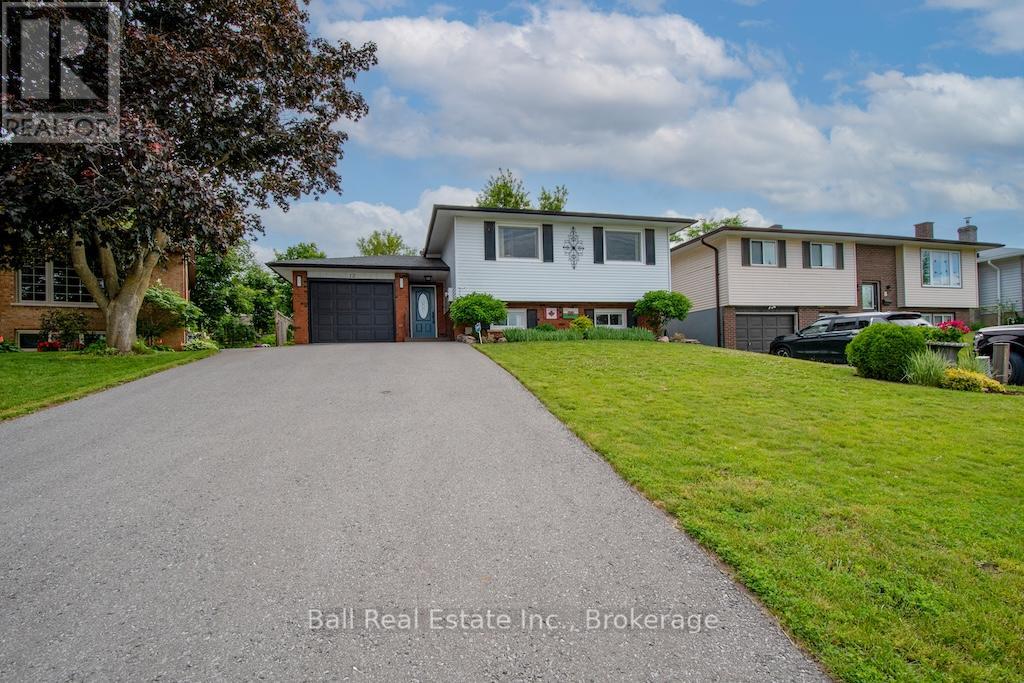 12 Lakefield Court, Selwyn, Ontario  K0L 2H0 - Photo 3 - X13460692