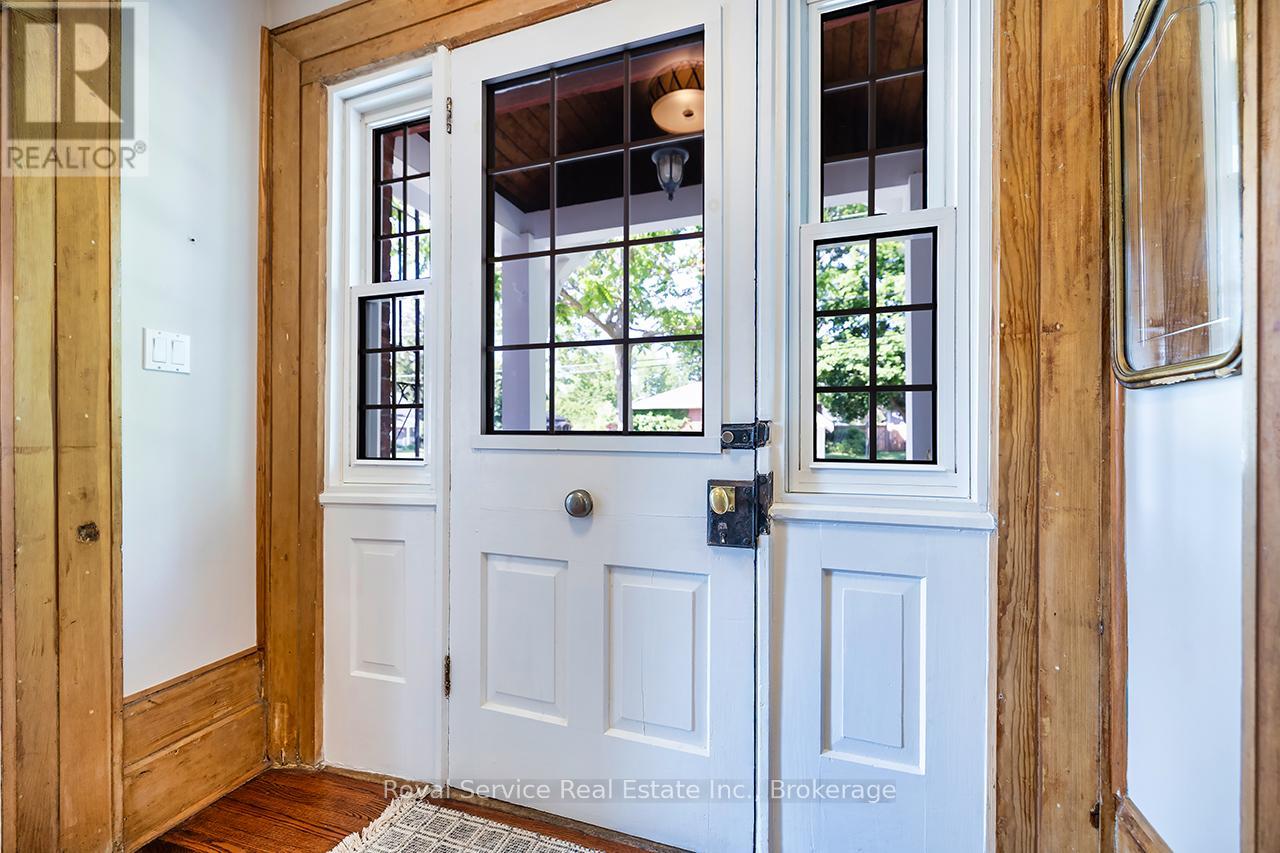 127 Beaver Street S, Clarington (Newcastle), Ontario  L1B 1C4 - Photo 4 - E13461298