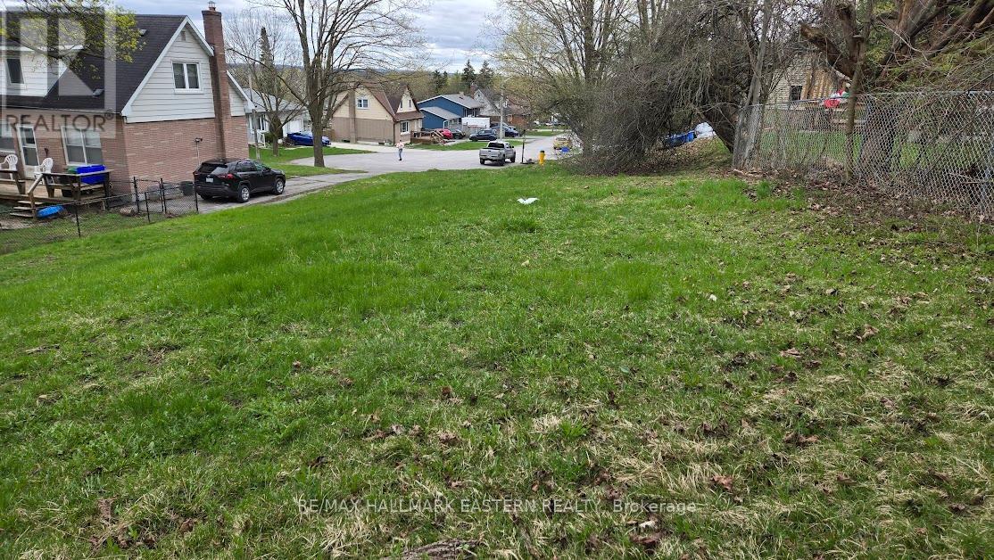 33 Greenhill Drive N, Peterborough (Otonabee Ward 1), Ontario  K9J 6E2 - Photo 13 - X13462890