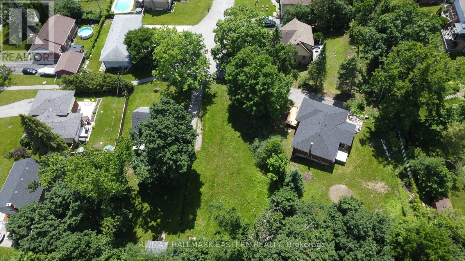 33 Greenhill Drive N, Peterborough (Otonabee Ward 1), Ontario  K9J 6E2 - Photo 4 - X13462890