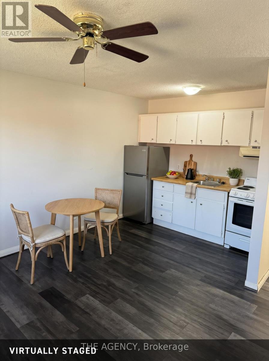 10 - 45 King Avenue W, Clarington (Newcastle), Ontario  L1B 1H2 - Photo 2 - E13462904