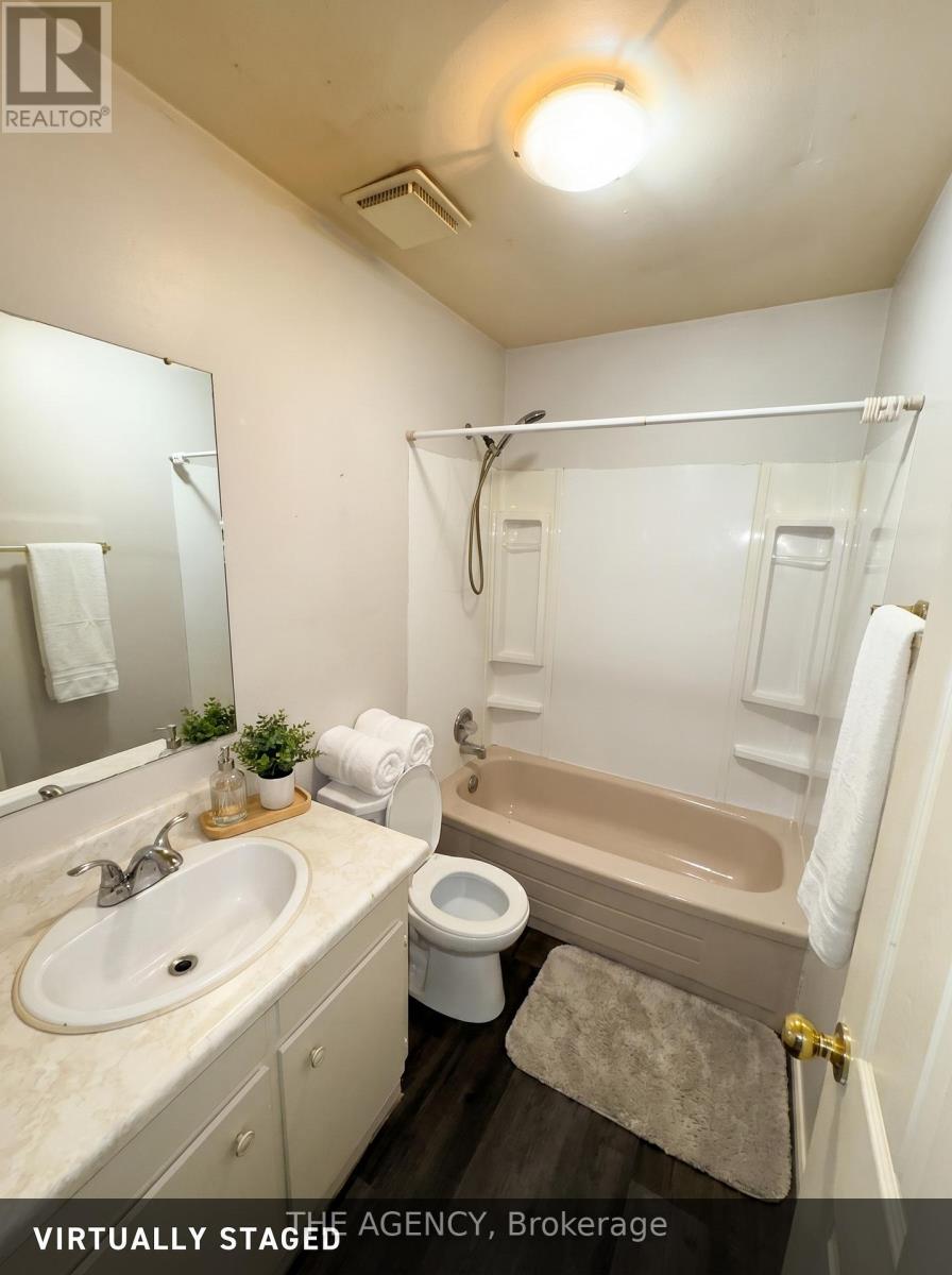 10 - 45 King Avenue W, Clarington (Newcastle), Ontario  L1B 1H2 - Photo 5 - E13462904