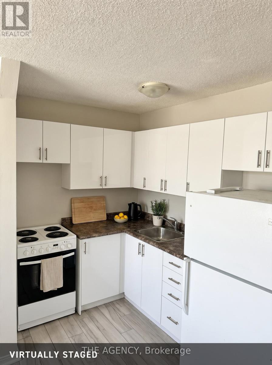 9 - 45 King Avenue W, Clarington (Newcastle), Ontario  L1B 1H2 - Photo 3 - E13464108