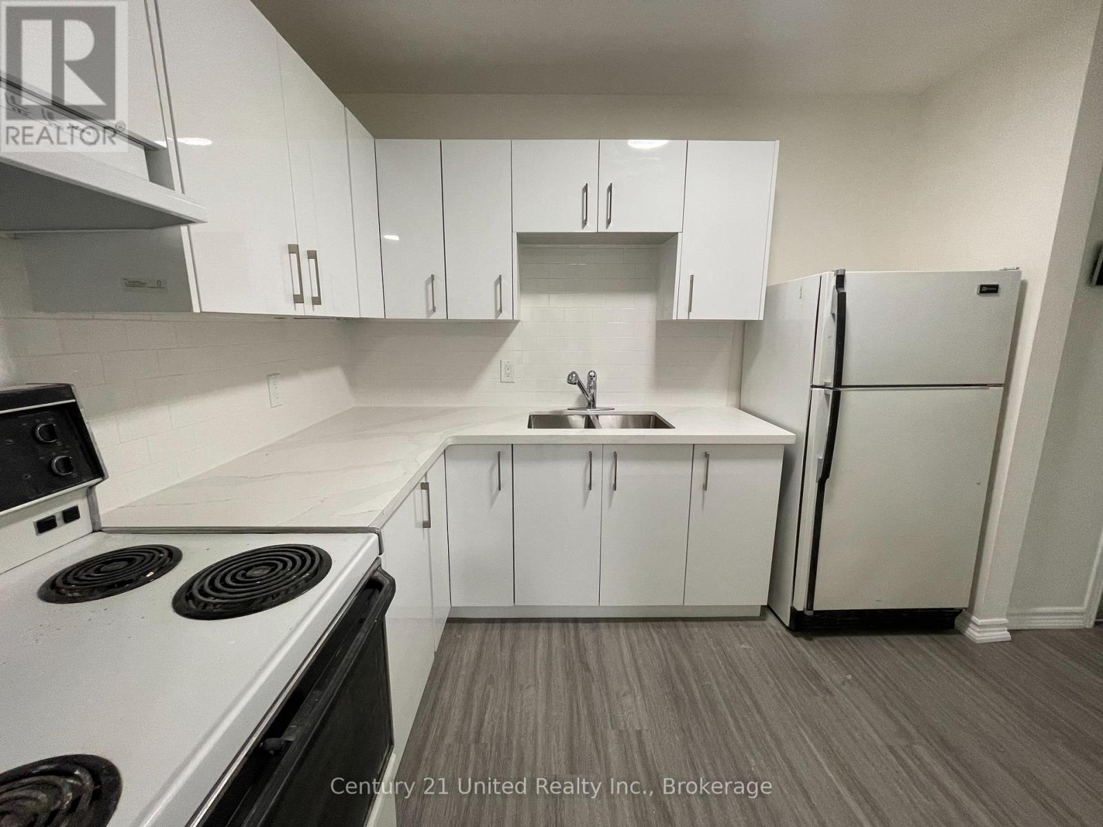 9 - 174.5 Hunter Street W, Peterborough (Town Ward 3), Ontario  K9H 2L2 - Photo 4 - X13464602