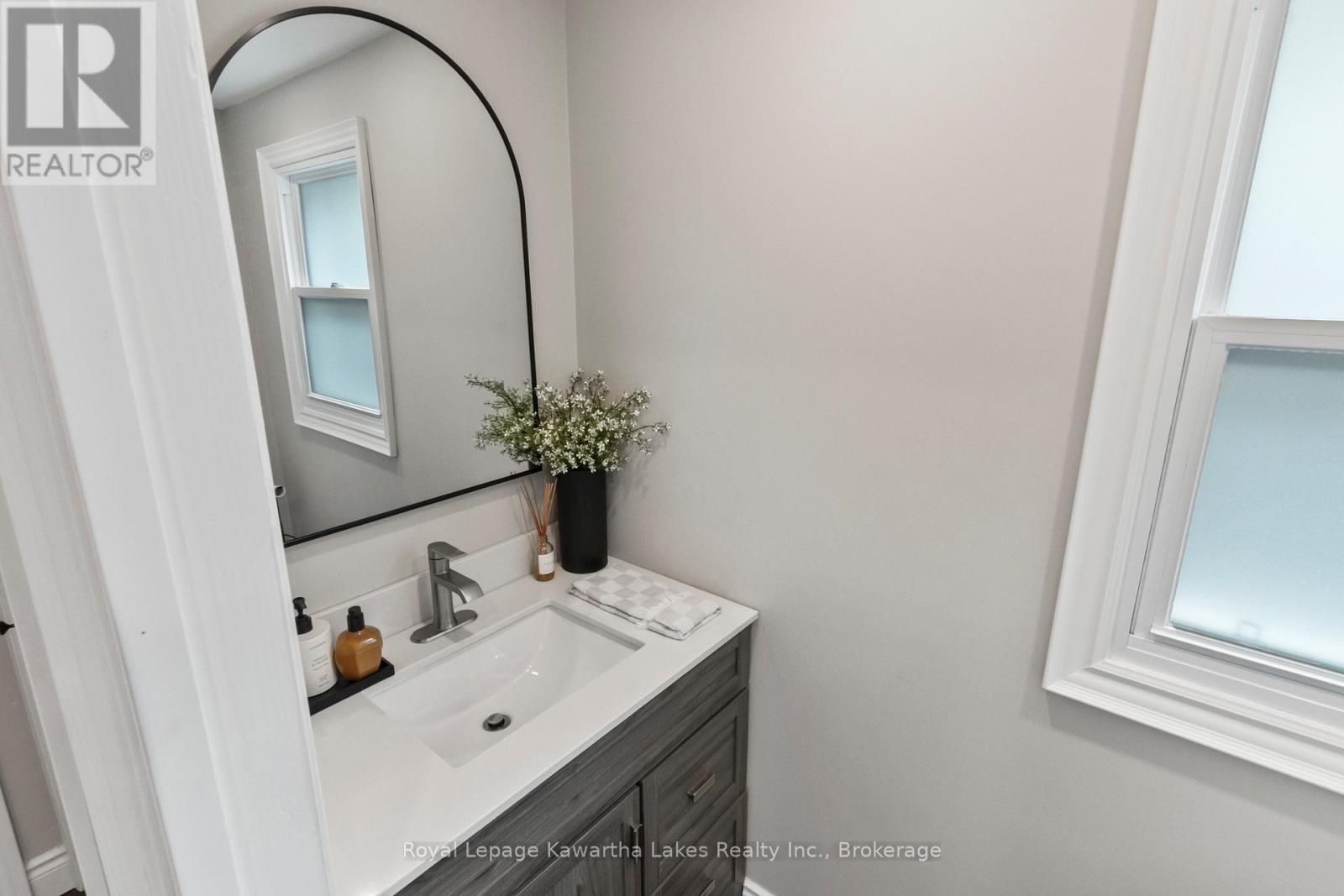 32 Simcoe Street, Kawartha Lakes (Lindsay), Ontario  K9V 2G4 - Photo 19 - X13465172