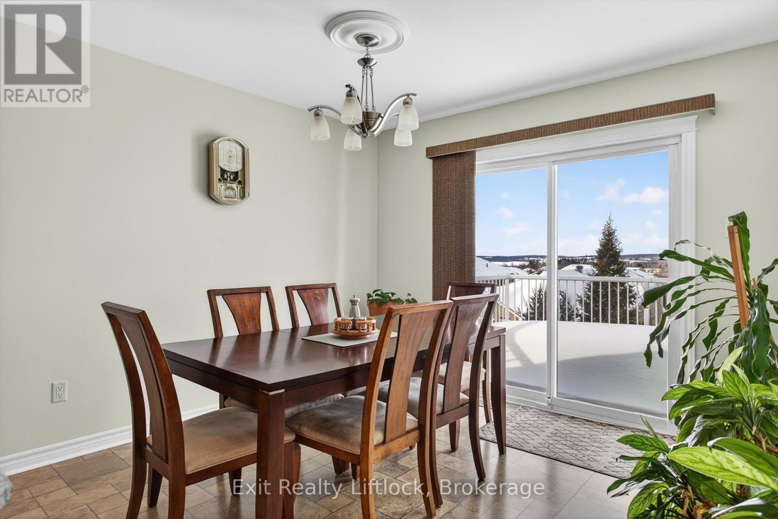1724 Glenforest Boulevard, Peterborough (Monaghan Ward 2), Ontario  K9K 2P5 - Photo 10 - X13465966