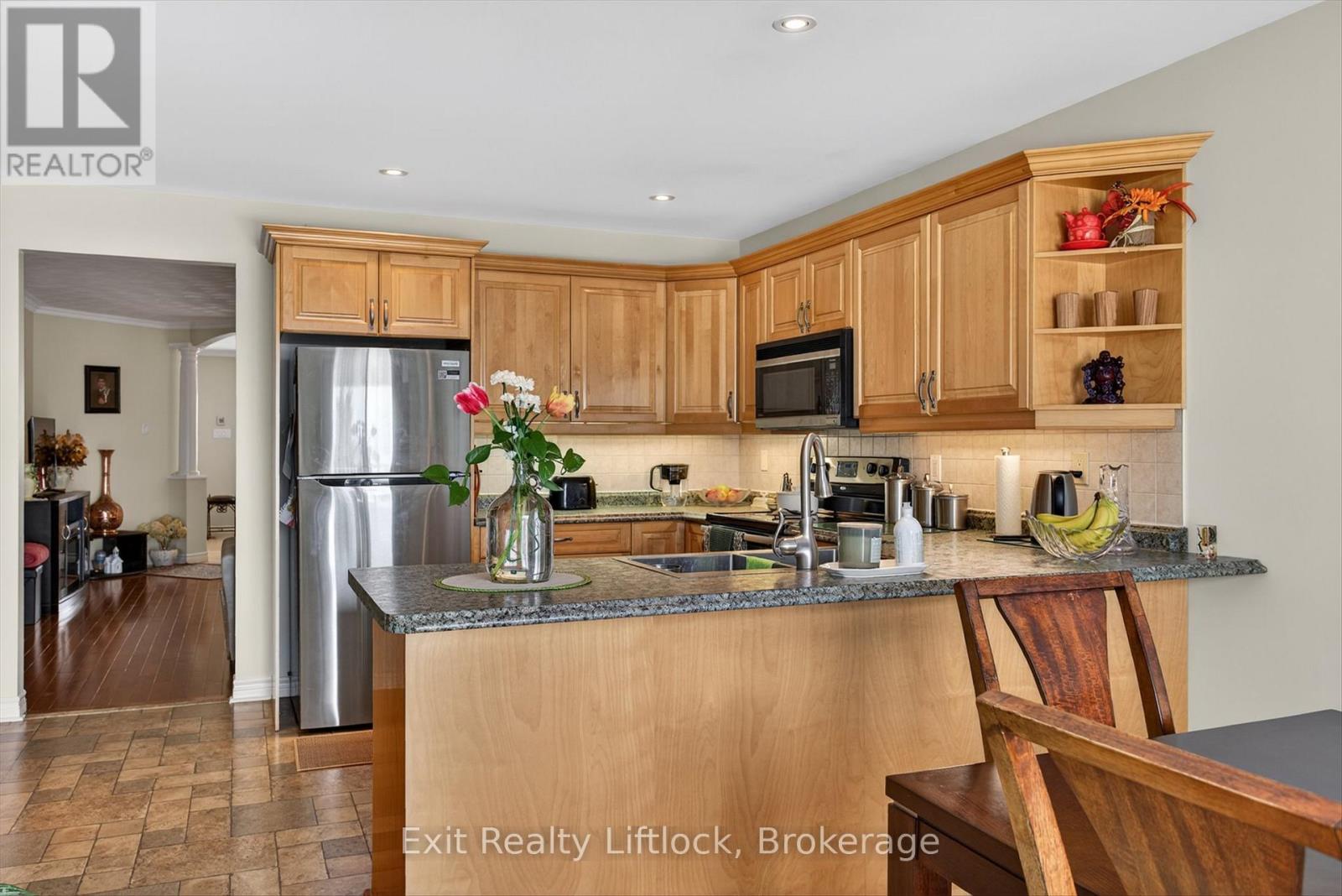 1724 Glenforest Boulevard, Peterborough (Monaghan Ward 2), Ontario  K9K 2P5 - Photo 11 - X13465966