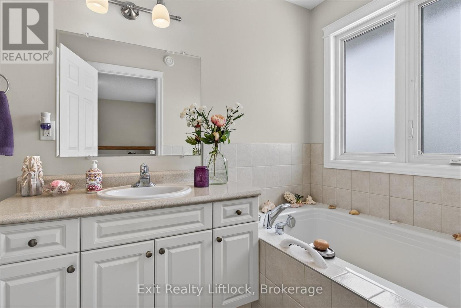 1724 Glenforest Boulevard, Peterborough (Monaghan Ward 2), Ontario  K9K 2P5 - Photo 13 - X13465966