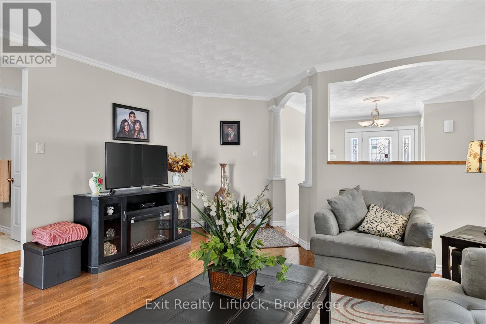 1724 Glenforest Boulevard, Peterborough (Monaghan Ward 2), Ontario  K9K 2P5 - Photo 6 - X13465966