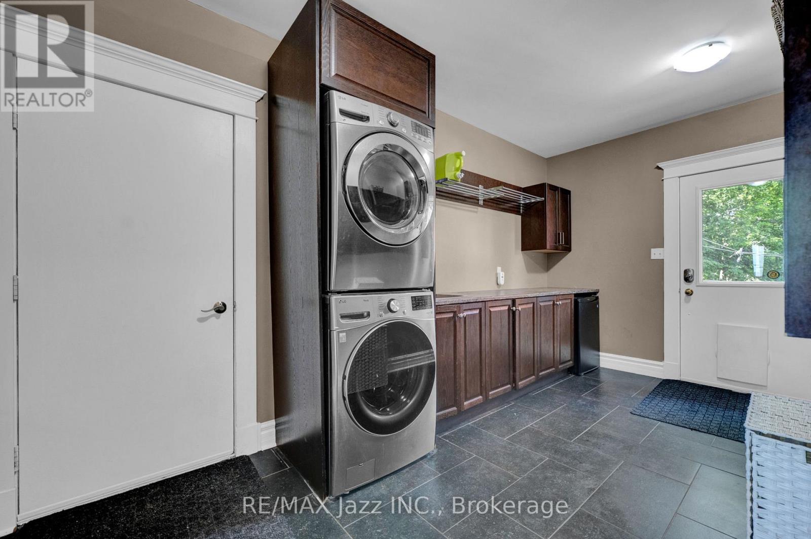 1674 Hooton Drive, Cavan Monaghan (Cavan Twp), Ontario  L0A 1C0 - Photo 11 - X13466298