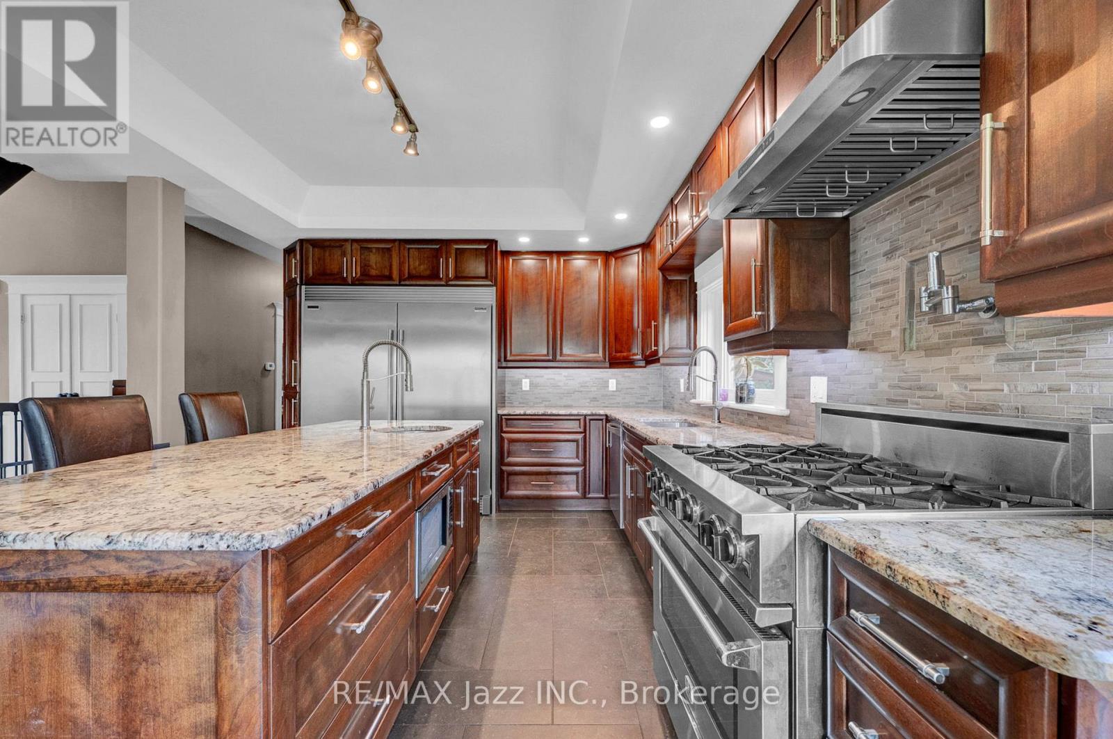1674 Hooton Drive, Cavan Monaghan (Cavan Twp), Ontario  L0A 1C0 - Photo 6 - X13466298