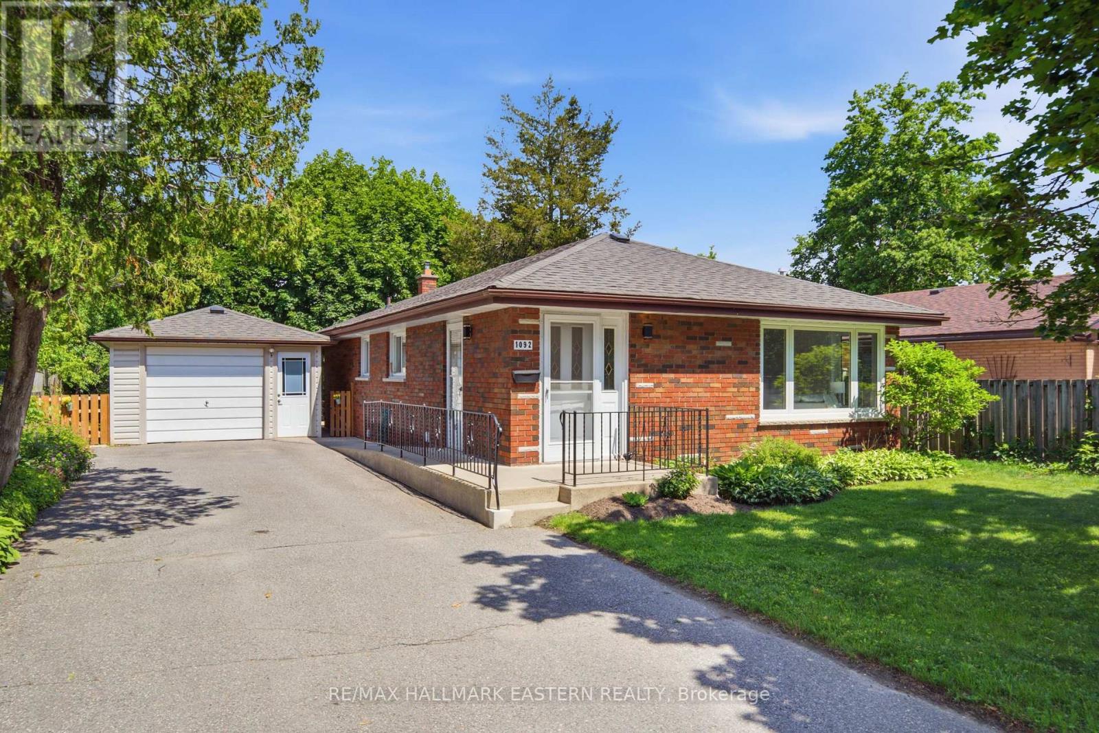 1092 GLENDALE DRIVE, peterborough (northcrest ward 5), Ontario