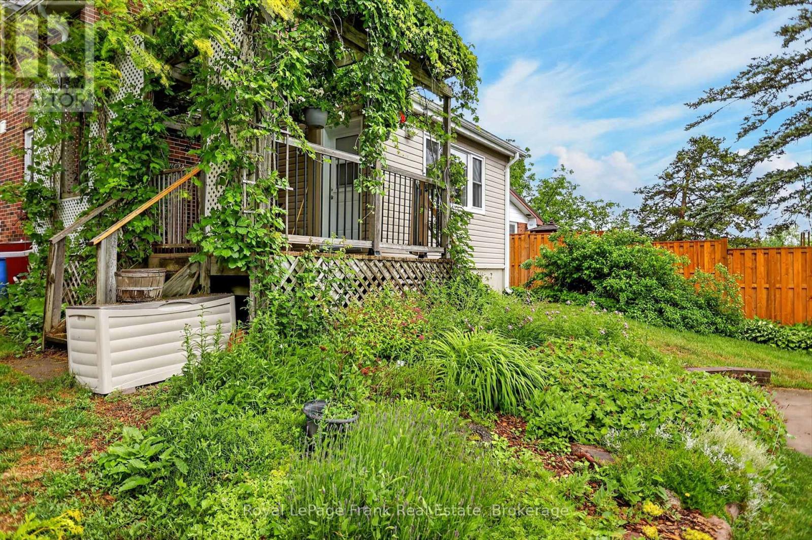 217 Mcclennan Street, Peterborough (Northcrest Ward 5), Ontario  K9H 5H8 - Photo 39 - X13467212