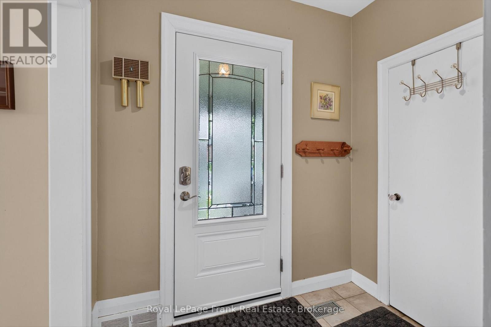 217 Mcclennan Street, Peterborough (Northcrest Ward 5), Ontario  K9H 5H8 - Photo 5 - X13467212