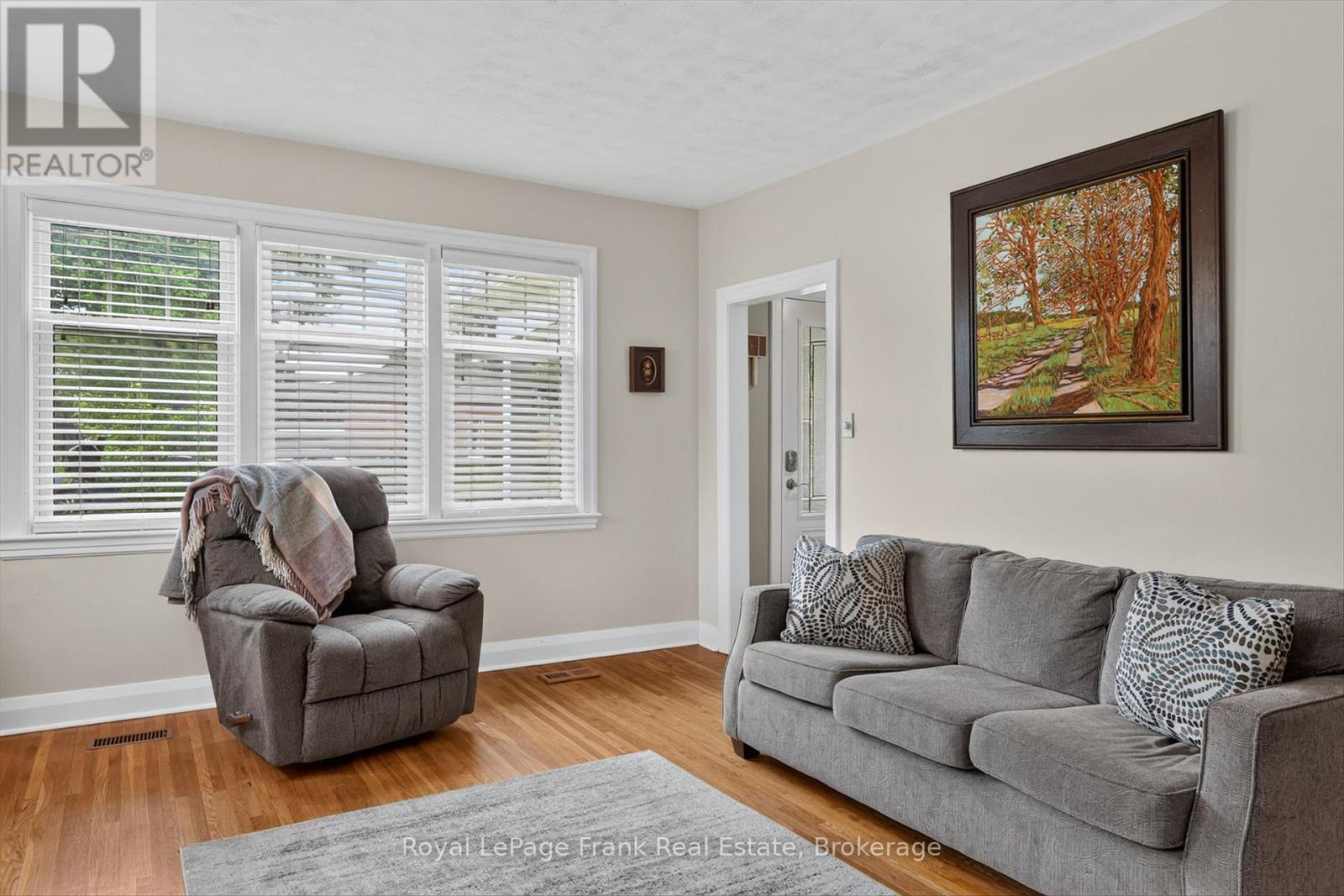 217 Mcclennan Street, Peterborough (Northcrest Ward 5), Ontario  K9H 5H8 - Photo 6 - X13467212