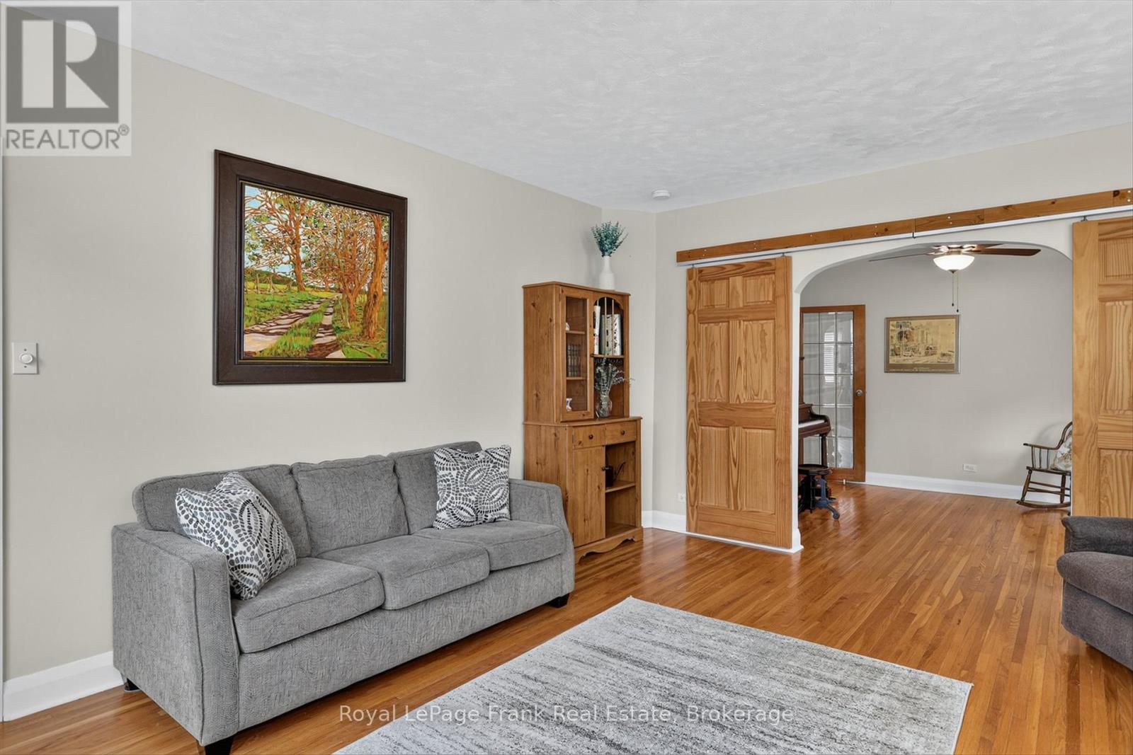 217 Mcclennan Street, Peterborough (Northcrest Ward 5), Ontario  K9H 5H8 - Photo 8 - X13467212