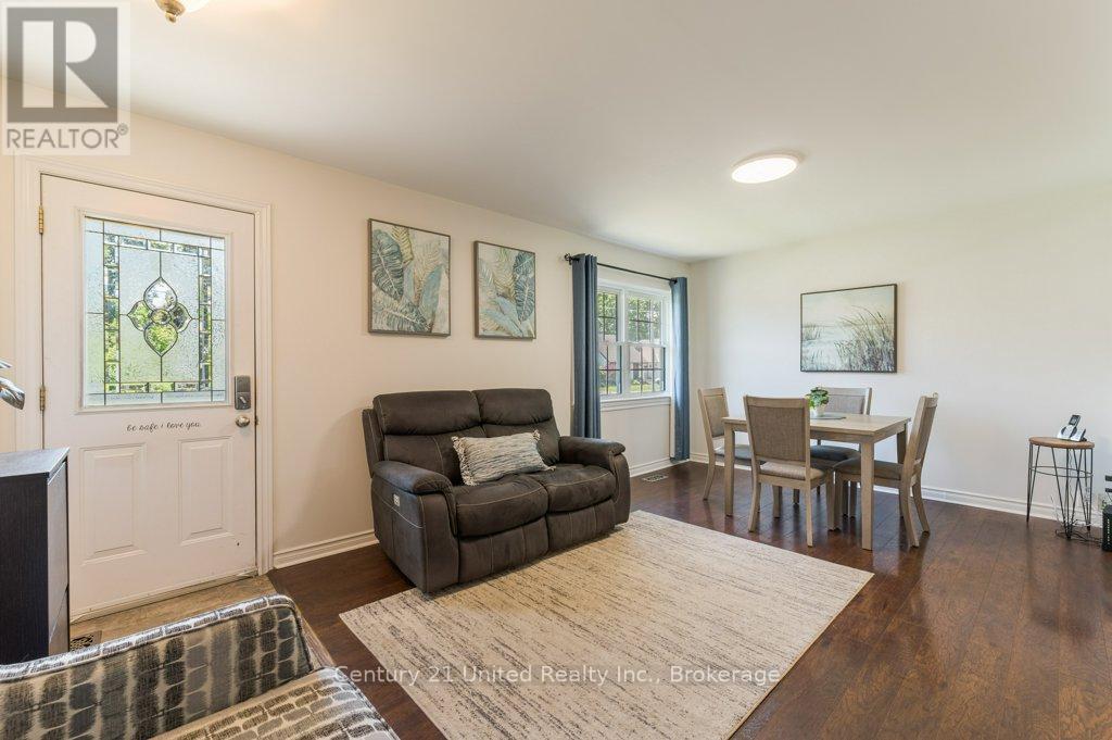 470 O'connell Road, Peterborough (Otonabee Ward 1), Ontario  K9J 4C9 - Photo 3 - X13467258