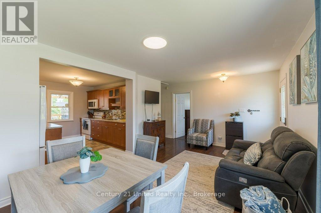 470 O'connell Road, Peterborough (Otonabee Ward 1), Ontario  K9J 4C9 - Photo 5 - X13467258