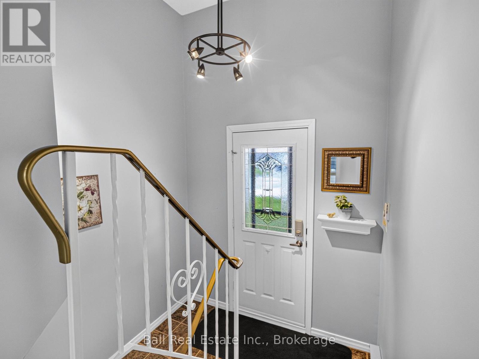 3 St James Street, Kawartha Lakes (Lindsay), Ontario  K9V 1L9 - Photo 3 - X13468198