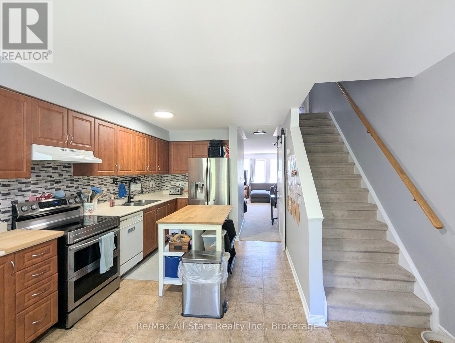 67 Brookside Street, Cavan Monaghan (Millbrook Village), Ontario  L0A 1G0 - Photo 4 - X13469150
