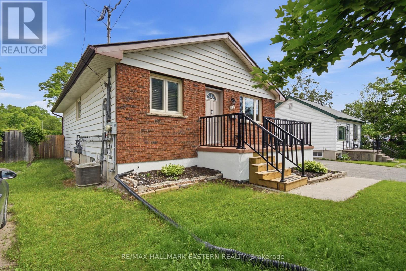 636 Frank Street, Peterborough (Otonabee Ward 1), Ontario  K9J 4M9 - Photo 2 - X13470572