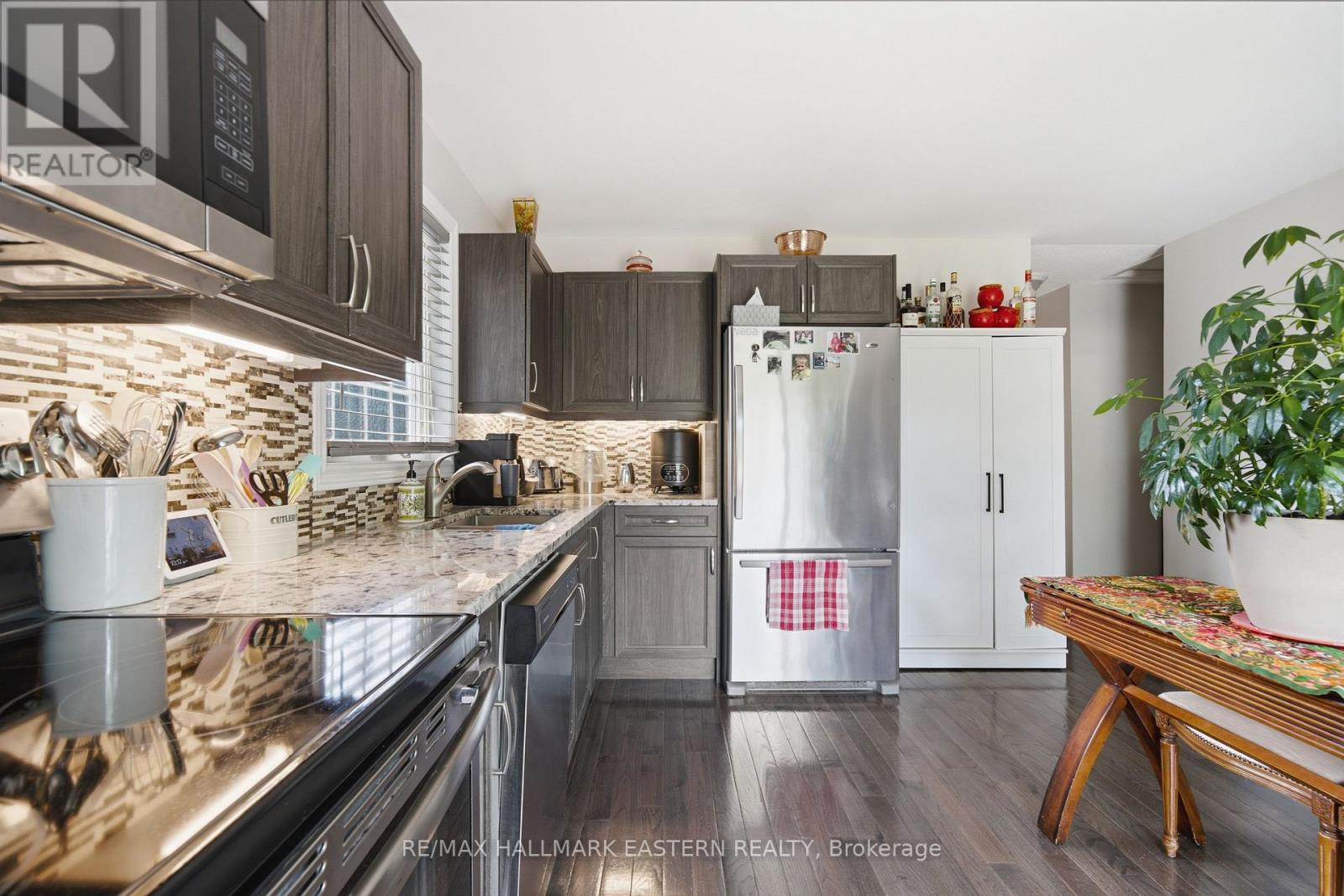 636 Frank Street, Peterborough (Otonabee Ward 1), Ontario  K9J 4M9 - Photo 8 - X13470572
